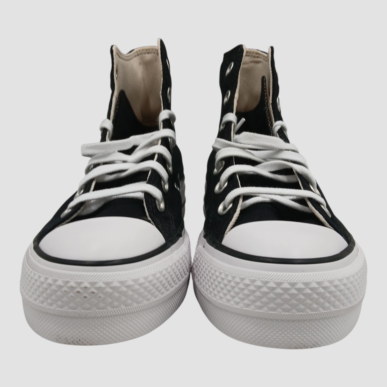 Converse Women’s Chuck Taylor All Star Lift Platform Canvas Sneakers Size 8.5