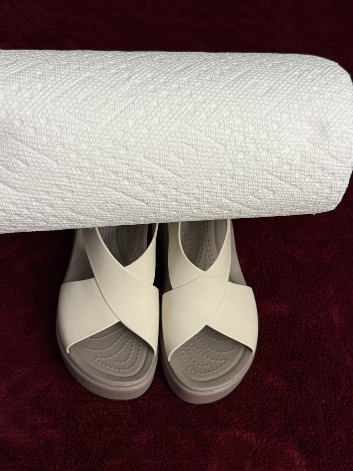 Crocs EXCELLENT Brooklyn High Wedge Sandals LiteRide Cream Size 7 Women