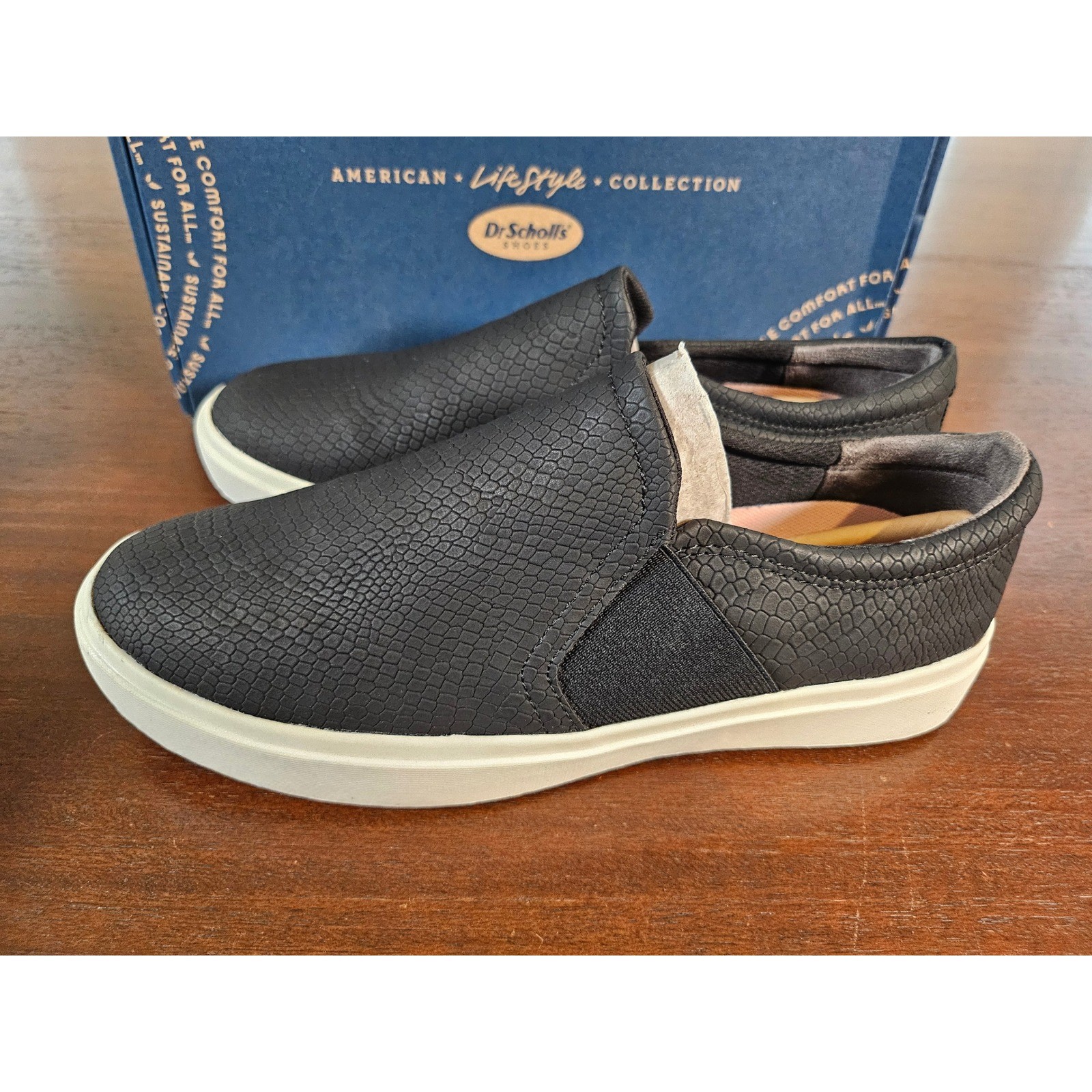 Dr. Scholl’s Slip On Sneakers Womens 7 Black Snakeskin Embossed Madison