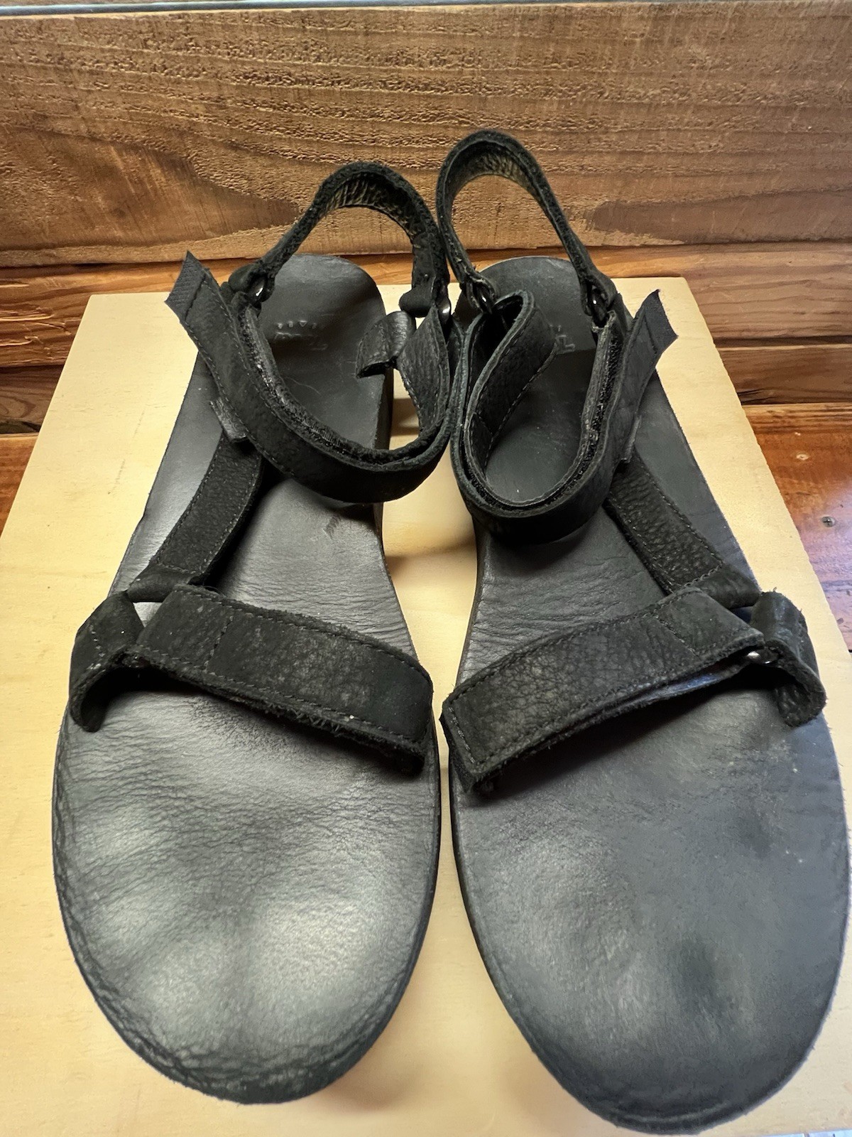 Teva Women’s Midform Universal Leather Black Sandals 1102435 Size 11