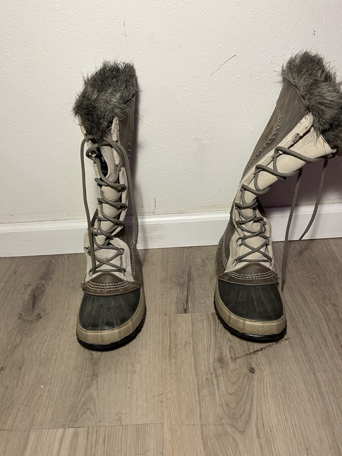 Sorel Women’s Mid-Calf Suede Lace-Up Snow Boots Faux Fur Lined US 9
