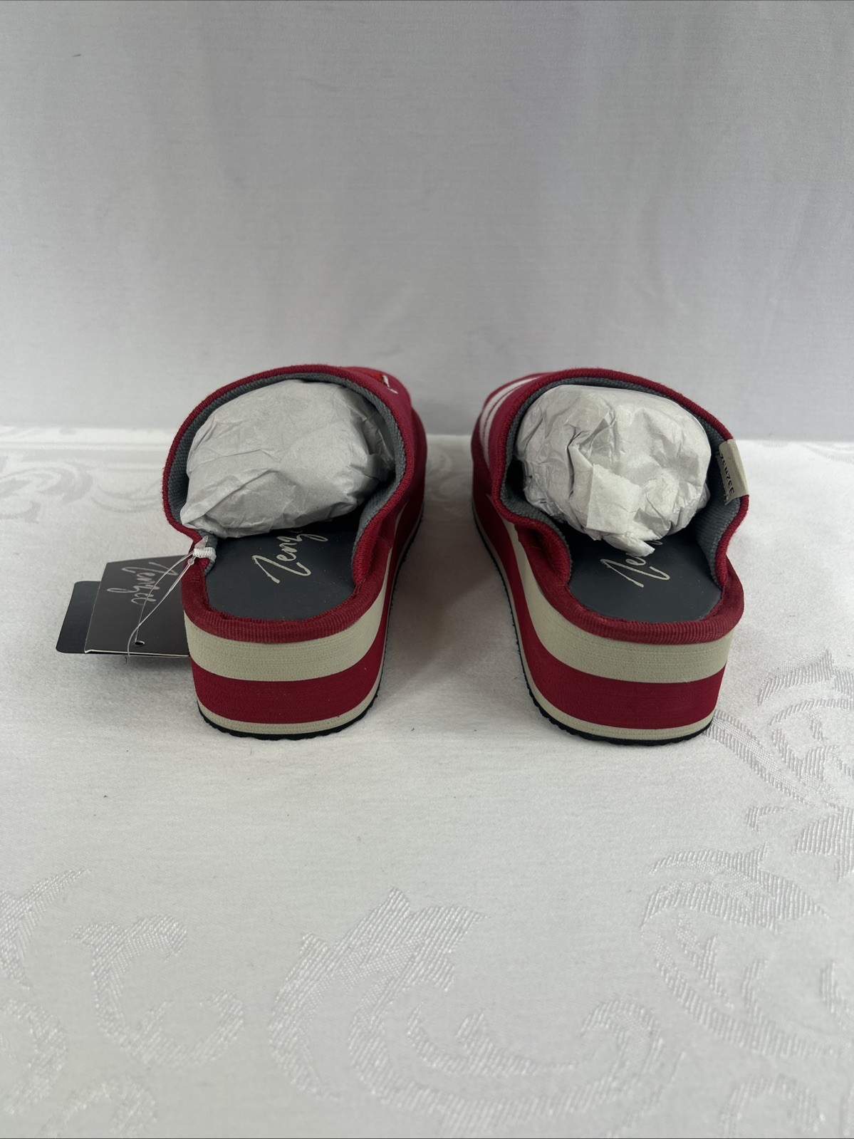 Zenzee- College Edition, University of Wisconsin, Knit Kicks, Slip On, Men/Women