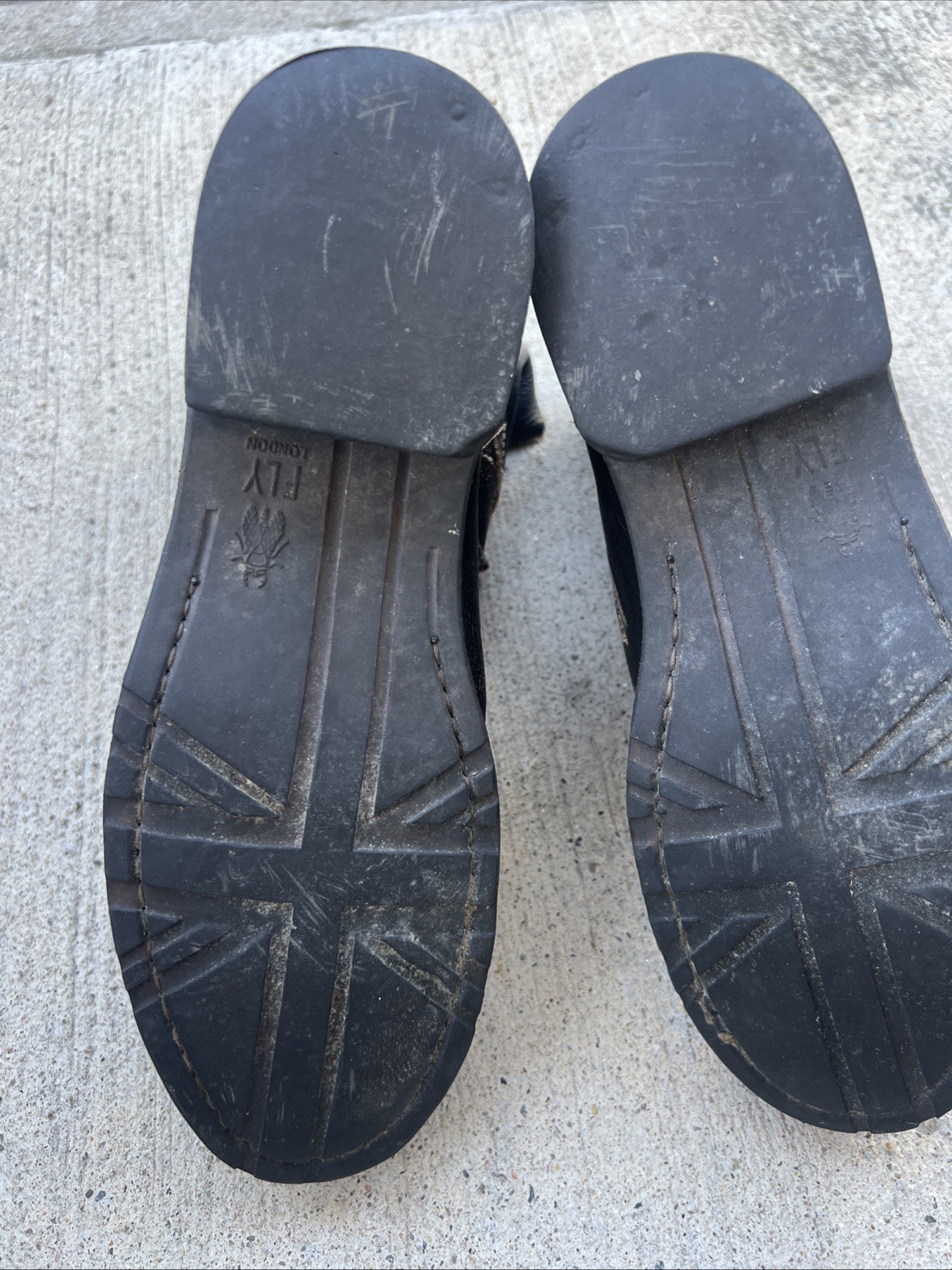 Women’s Fly London Black leather boots size not marked ( heel-toe 11″ )