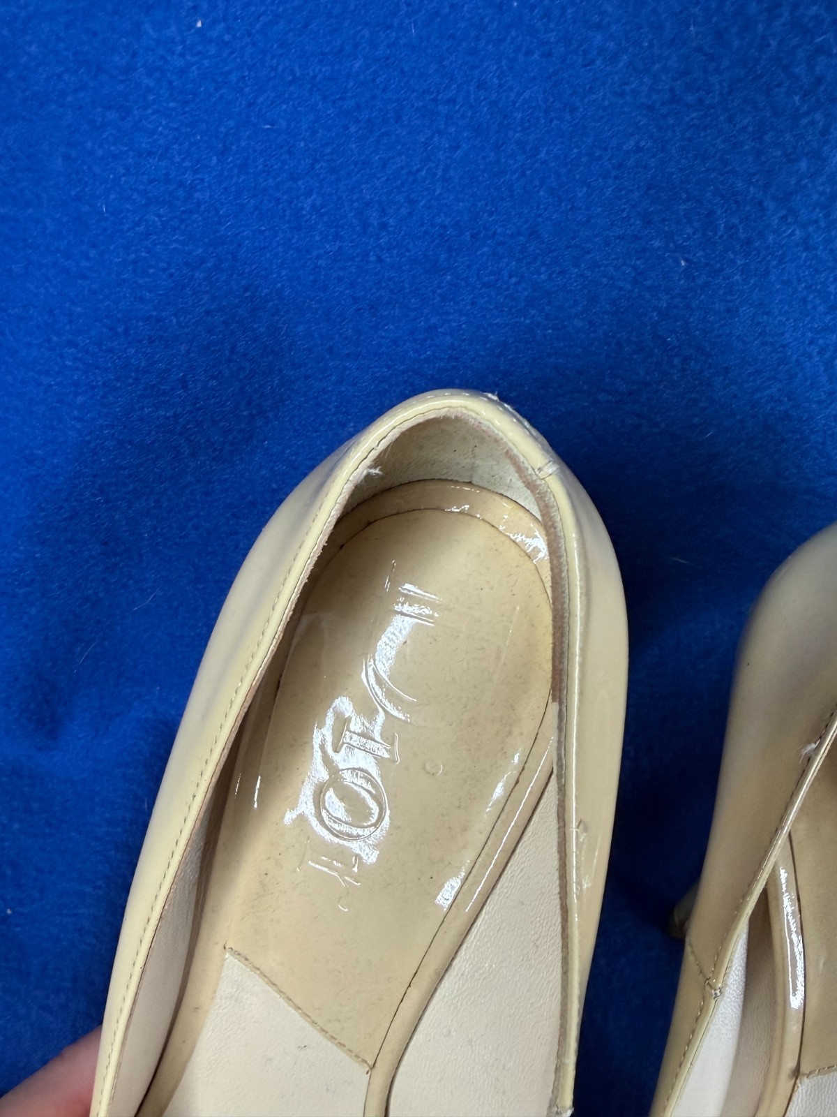 SIZE 8-8 1/2 LOT OF 8 PAIRS OF WOMENS SHOES INCLUDING DIOR & OTHER BRANDS