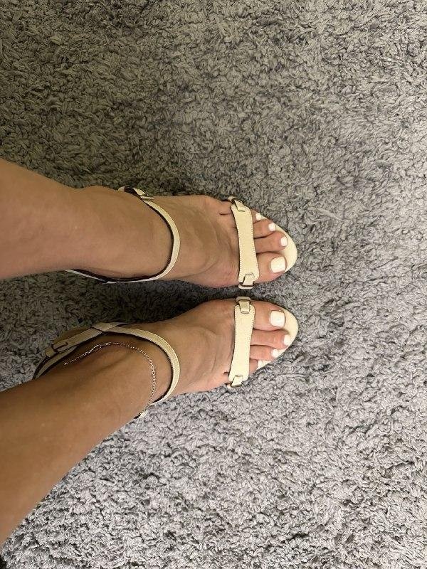 Women Armani Collezioni Heels Beige Nubuck 37.5 #54KM