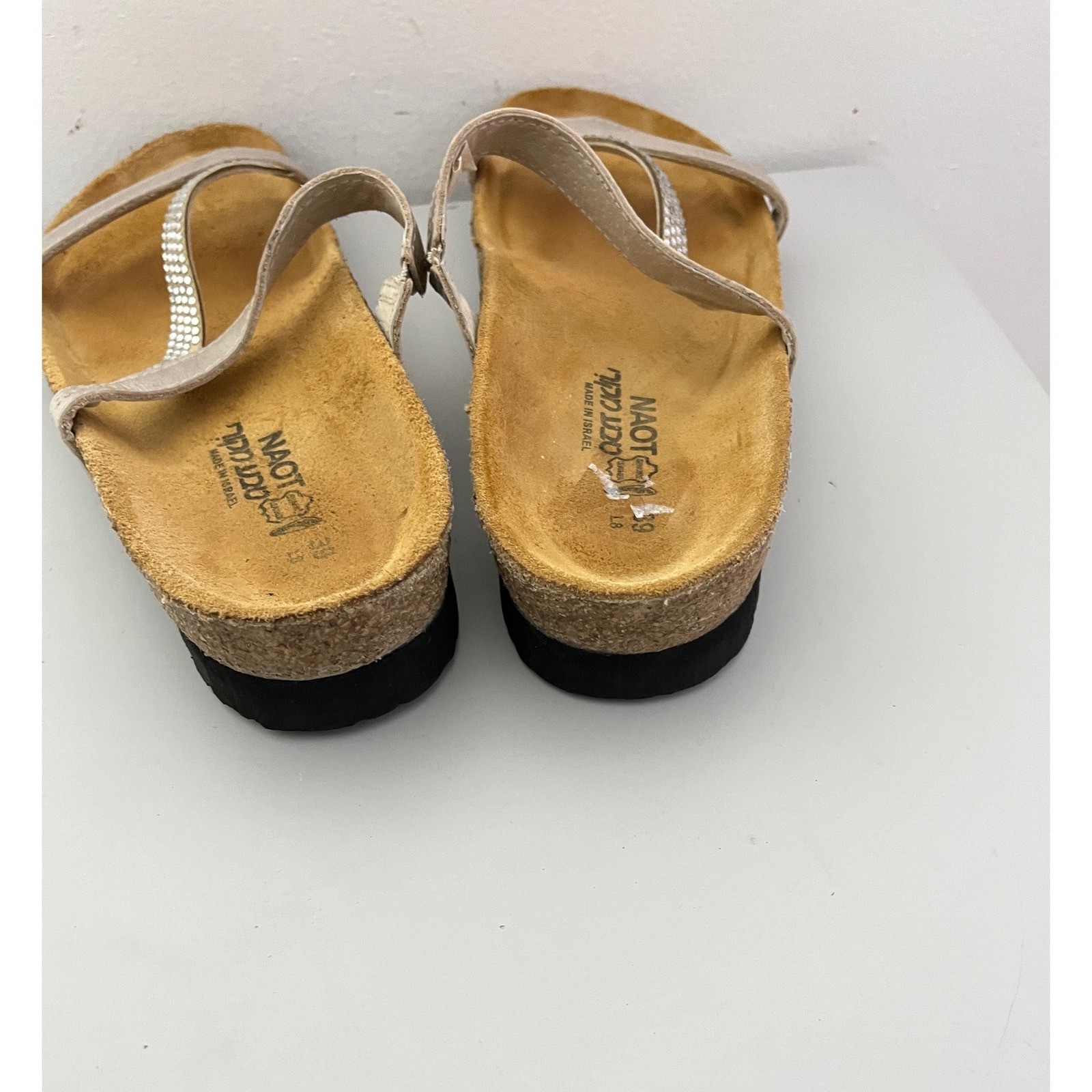 Naot Sandals Women’s 39 Silver Metallic Rhinestone Leather Comfort Shoes