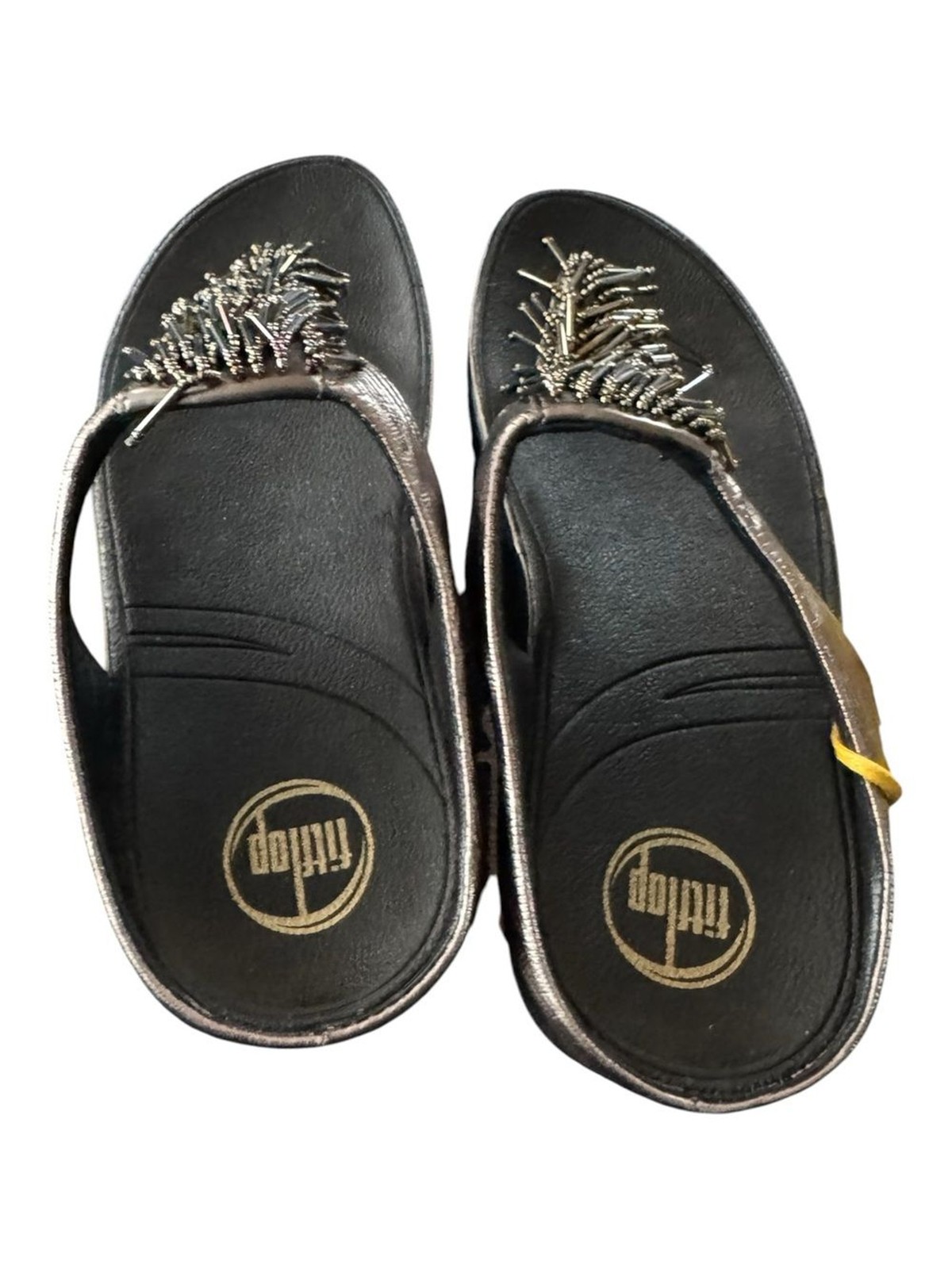 FitFlop Women’s Size 7 Rumba Beaded Toe Post Wedge Metallic Sandal