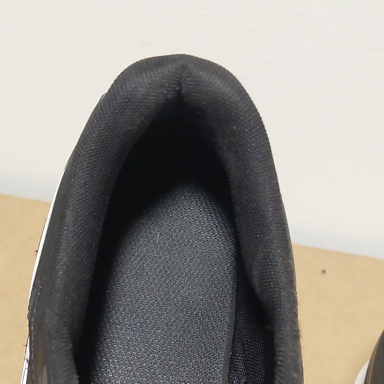 Asics Gel-Rocket 11 1072A093 Women’s Black Indoor Sport Shoes SIZE 8.5