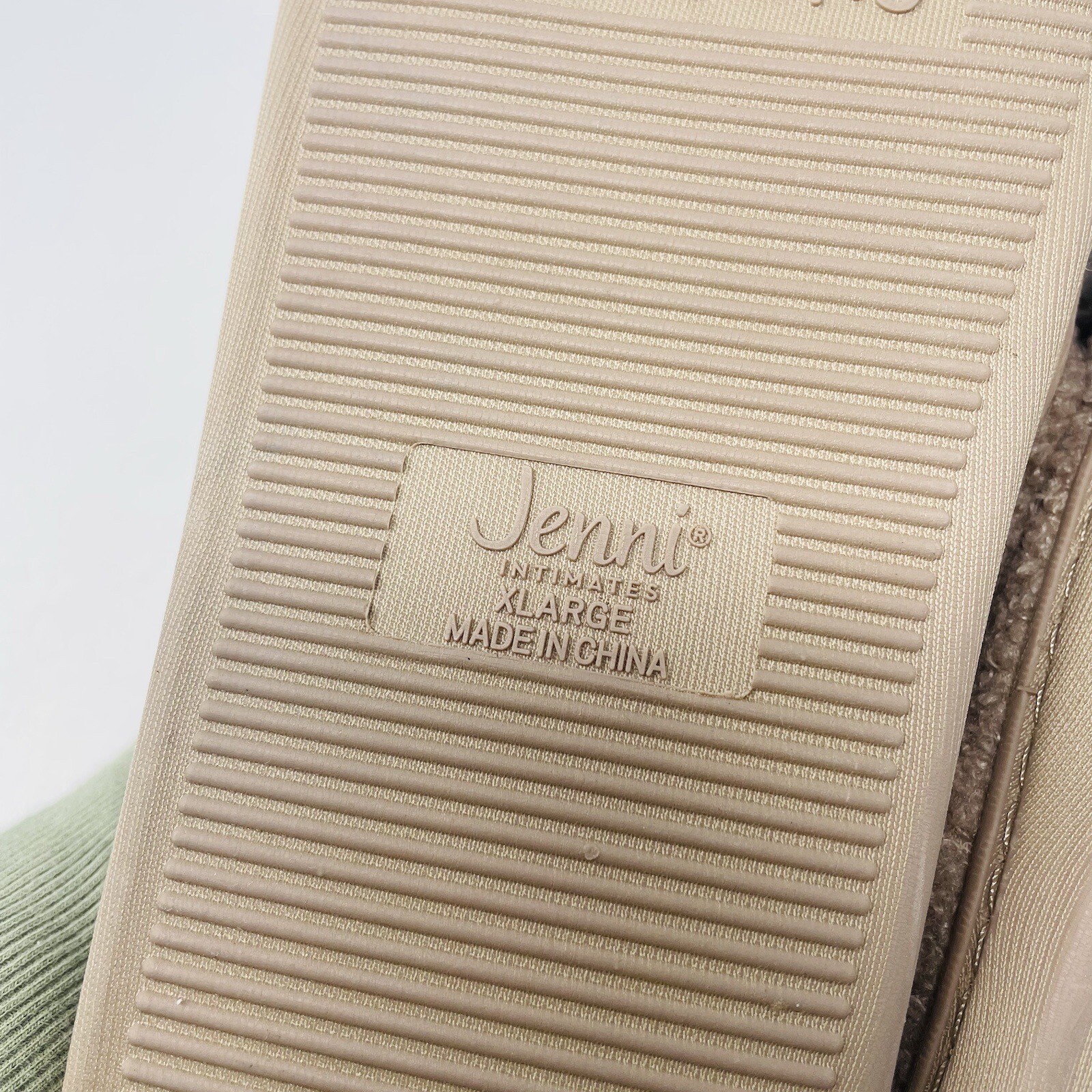 Jenni Womens 11/12 Faux-Sherpa Cross-Strap Slide Boxed Slippers Toffee $35 157