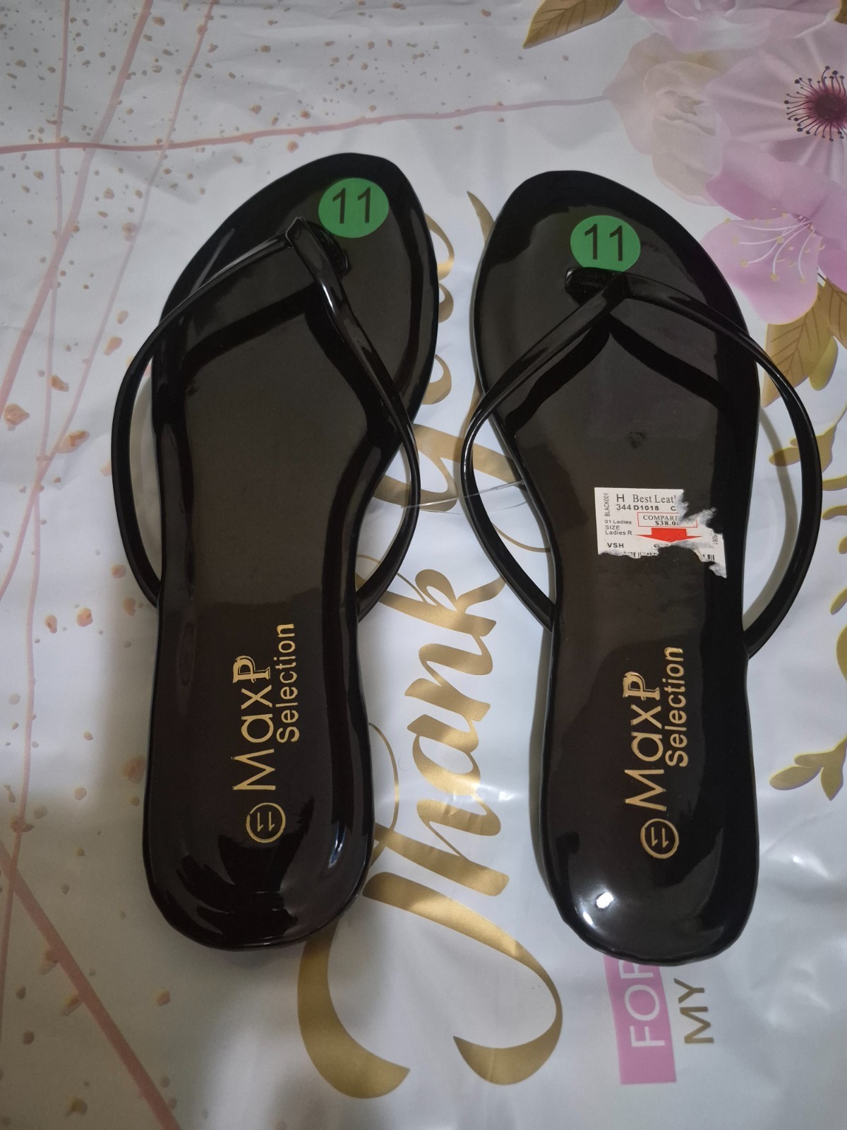 Angie women’s black sandals slide gold buckle slip-on flat size 10