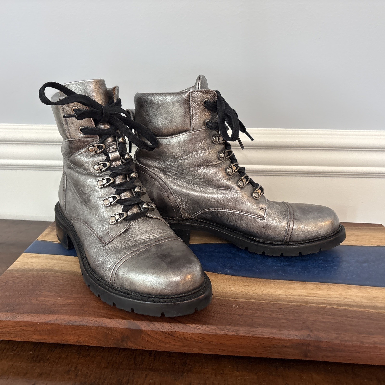 FRYE Size 10 B Samantha, Hiker Boots, Leather Silver Lace Boots 3472235