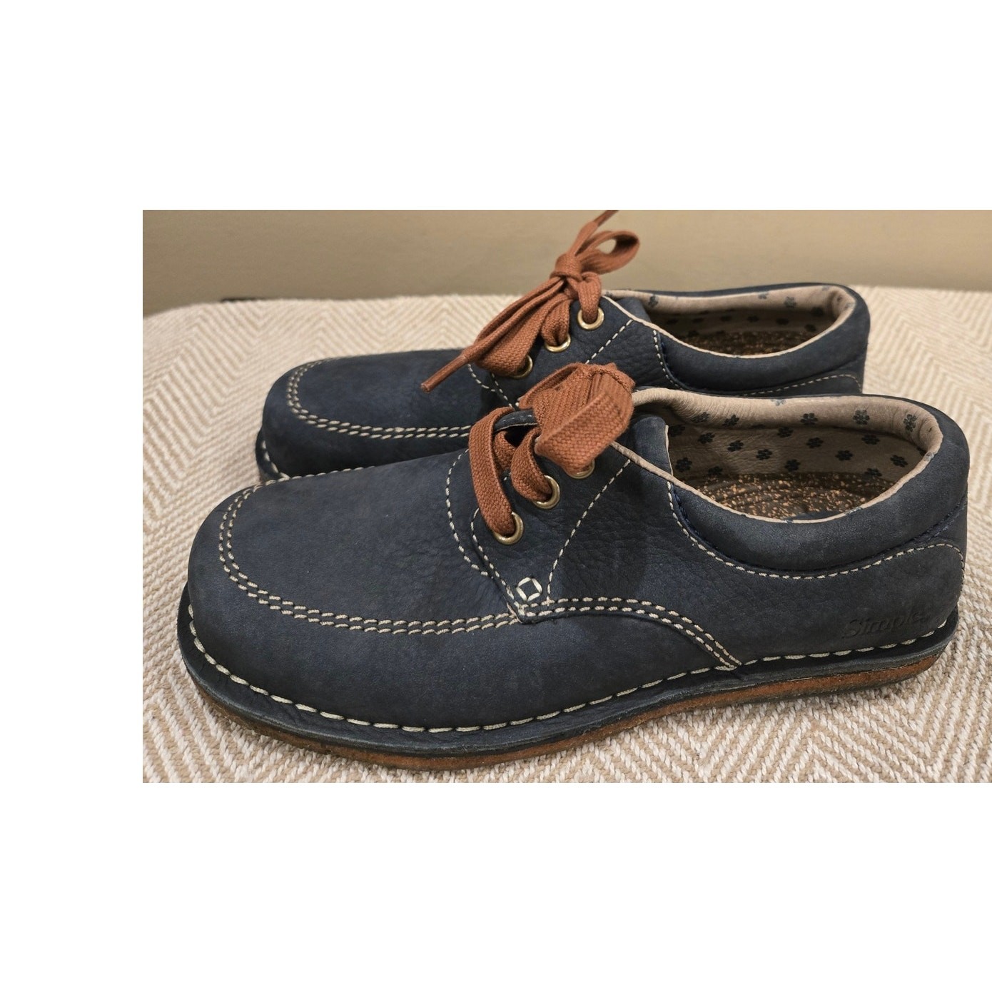 Simple Leather Suede Lace Sneakers Crepe Sole Comfort Shoe Blue Size 7.5 Boho