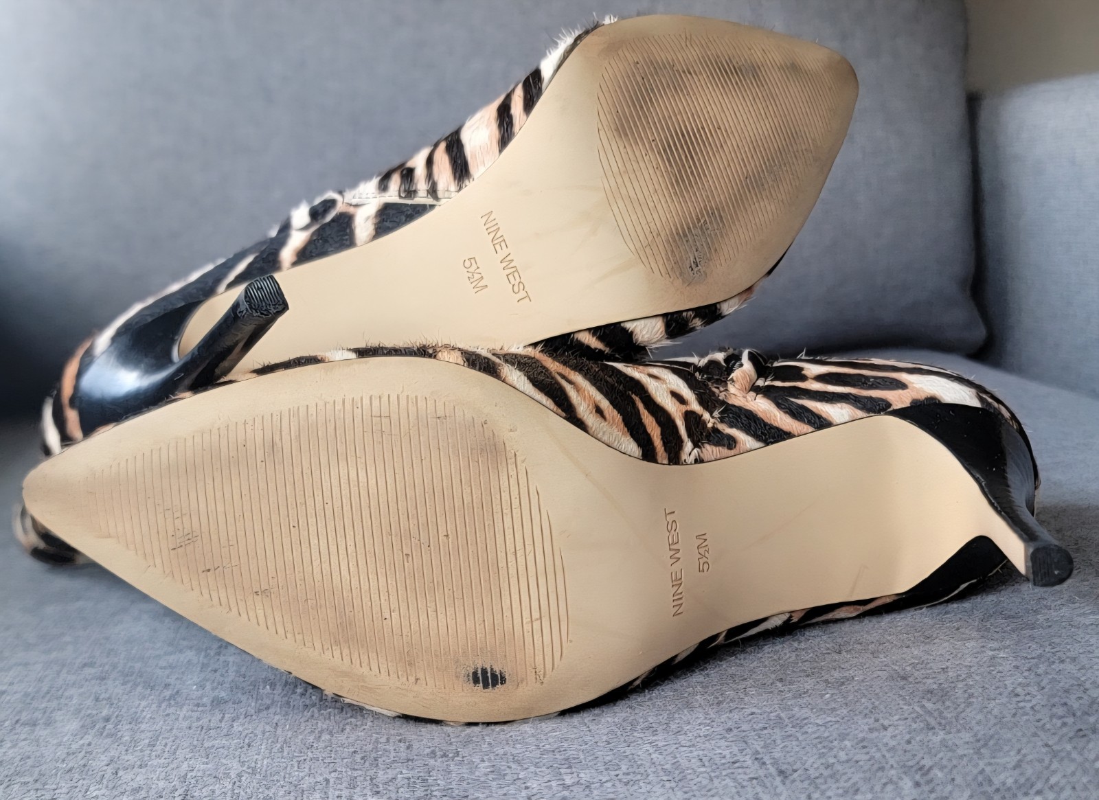 Nine West Women’s Animal Print Pointed Toe Fur Ankle Bootie Side Zip 5.5M
