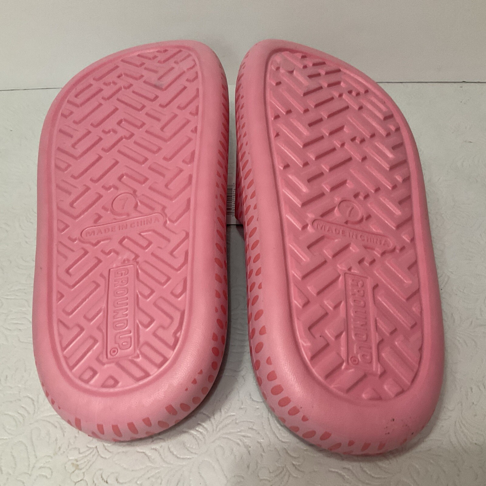 Super Mario Women’s Princess Peach Slide Sandals Sz 7-NWT