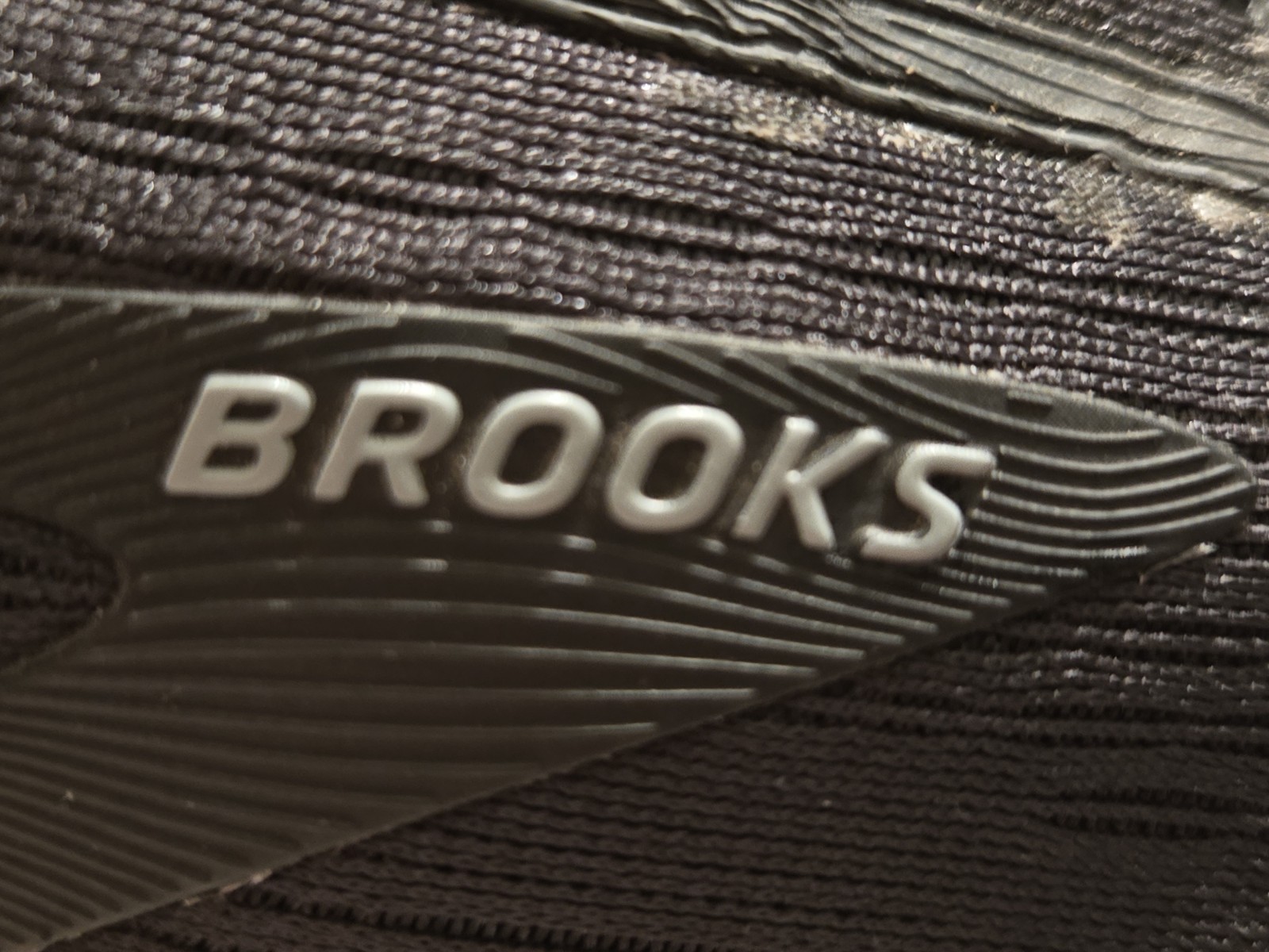Brooks Revel 8 Black Gum Women’s Running Shoes Size 7.5 Medium 1204561B072