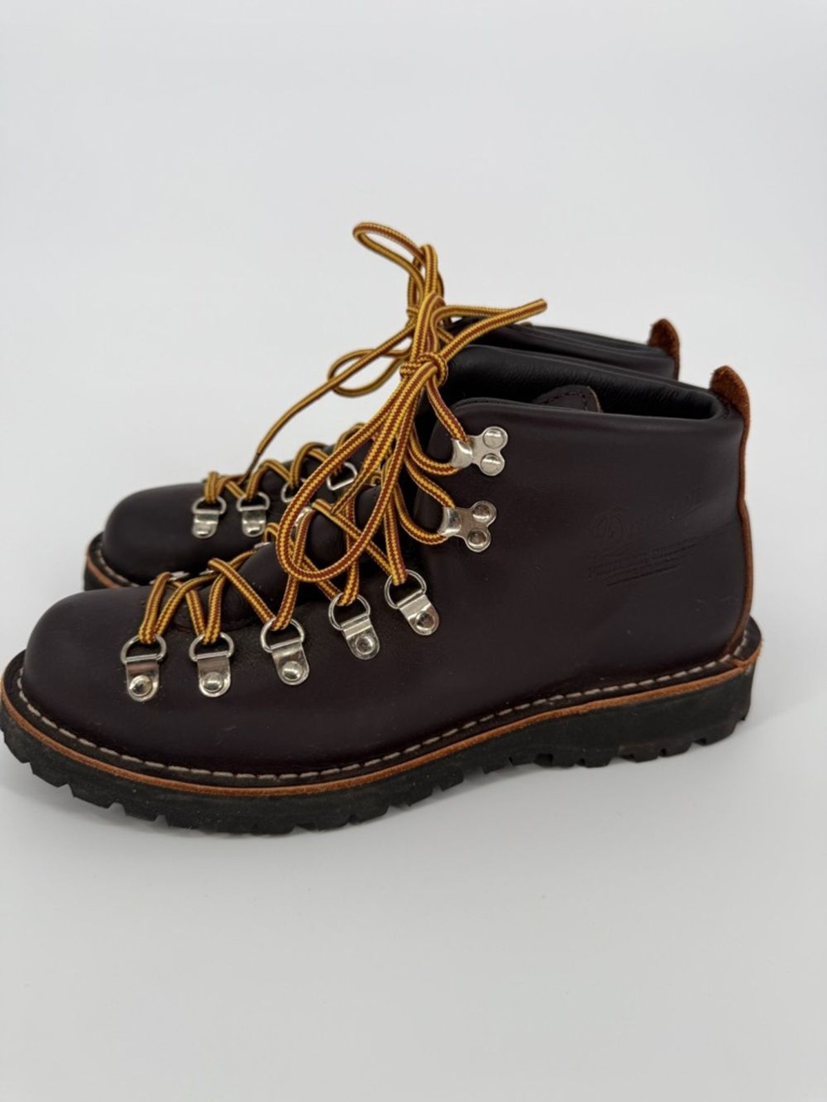 Danner Women’s Mountain Light Boots Size 9.5
