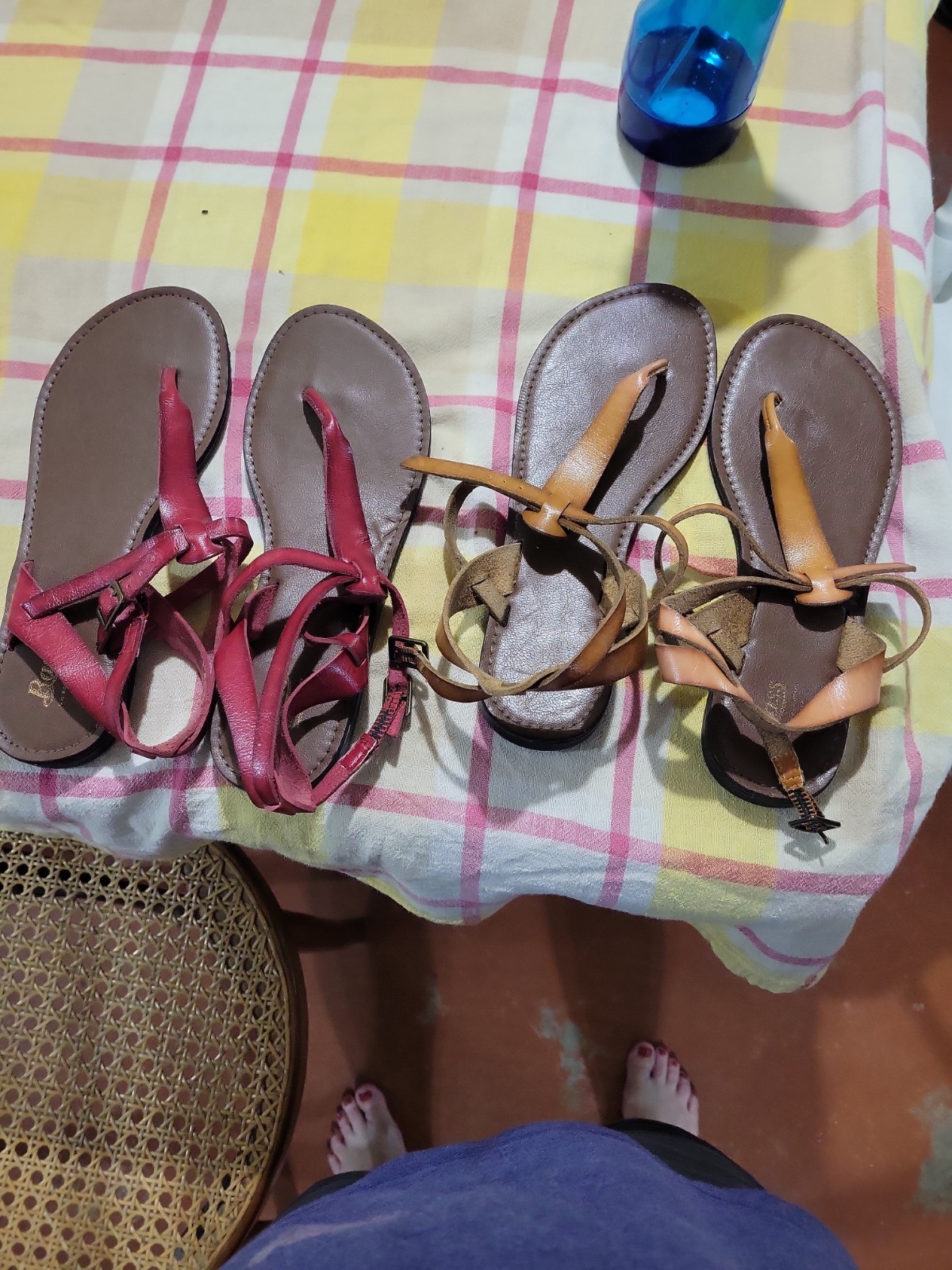 2 pair Women’s G.H. Bass. 6.5M Sandals Casey Model All Man-Made Materials