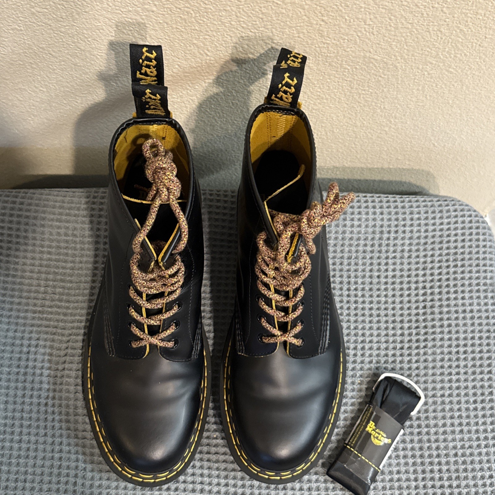 Dr. Martens 1460 Black Smooth Leather Eye Combat Boots M 10 W 11 AirWair Grunge