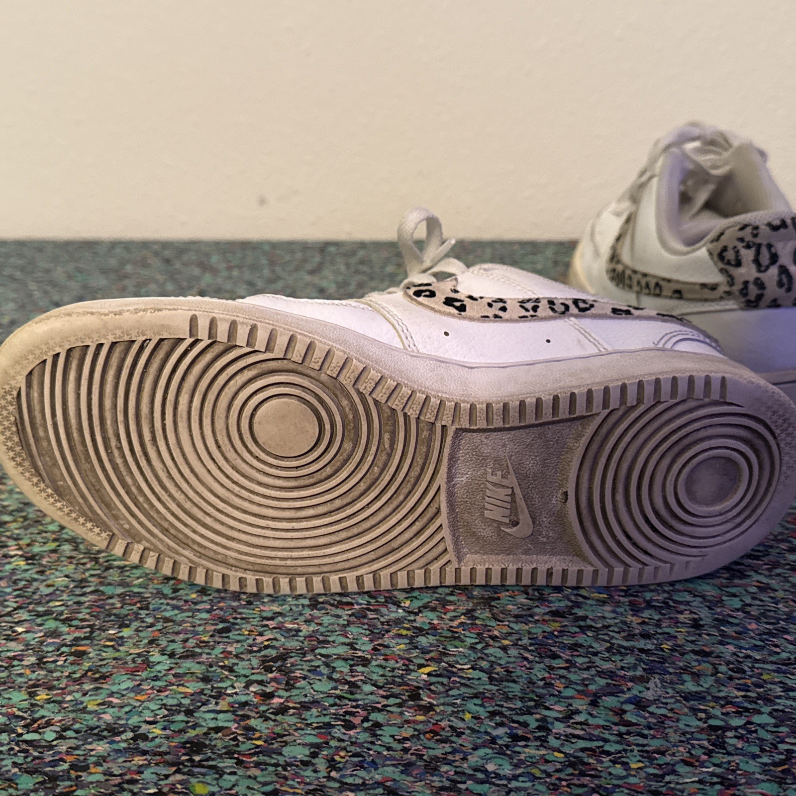 Nike Court Vision Low Top Lace-Up Sneakers WhiteBlack Leopard Swoosh women SZ7.5