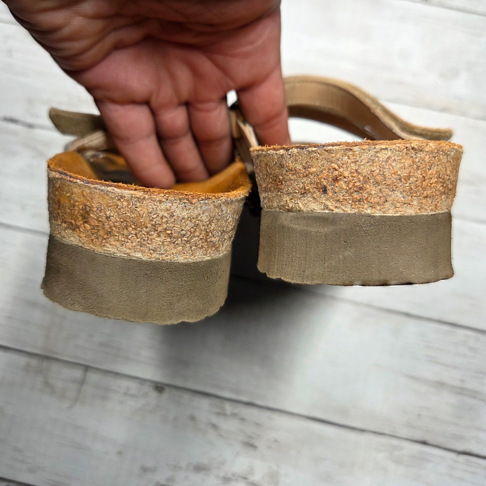 Naot Multi-Strap Studded Slide Sandal Leather Womens 39(L8) Silver Gold Bronze