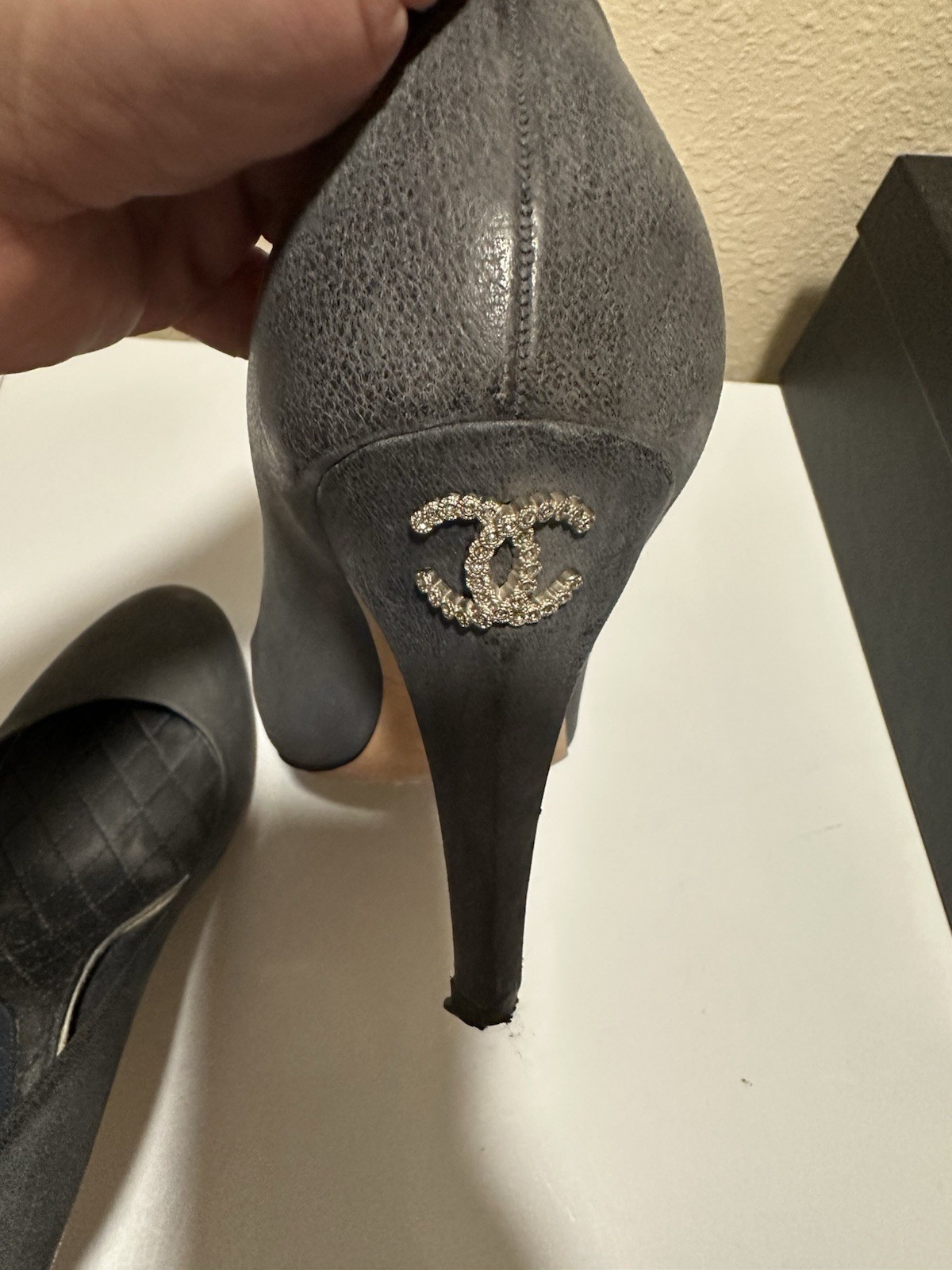 Chanel Leather CC Logo Lagerfeld Crystal Pumps 40