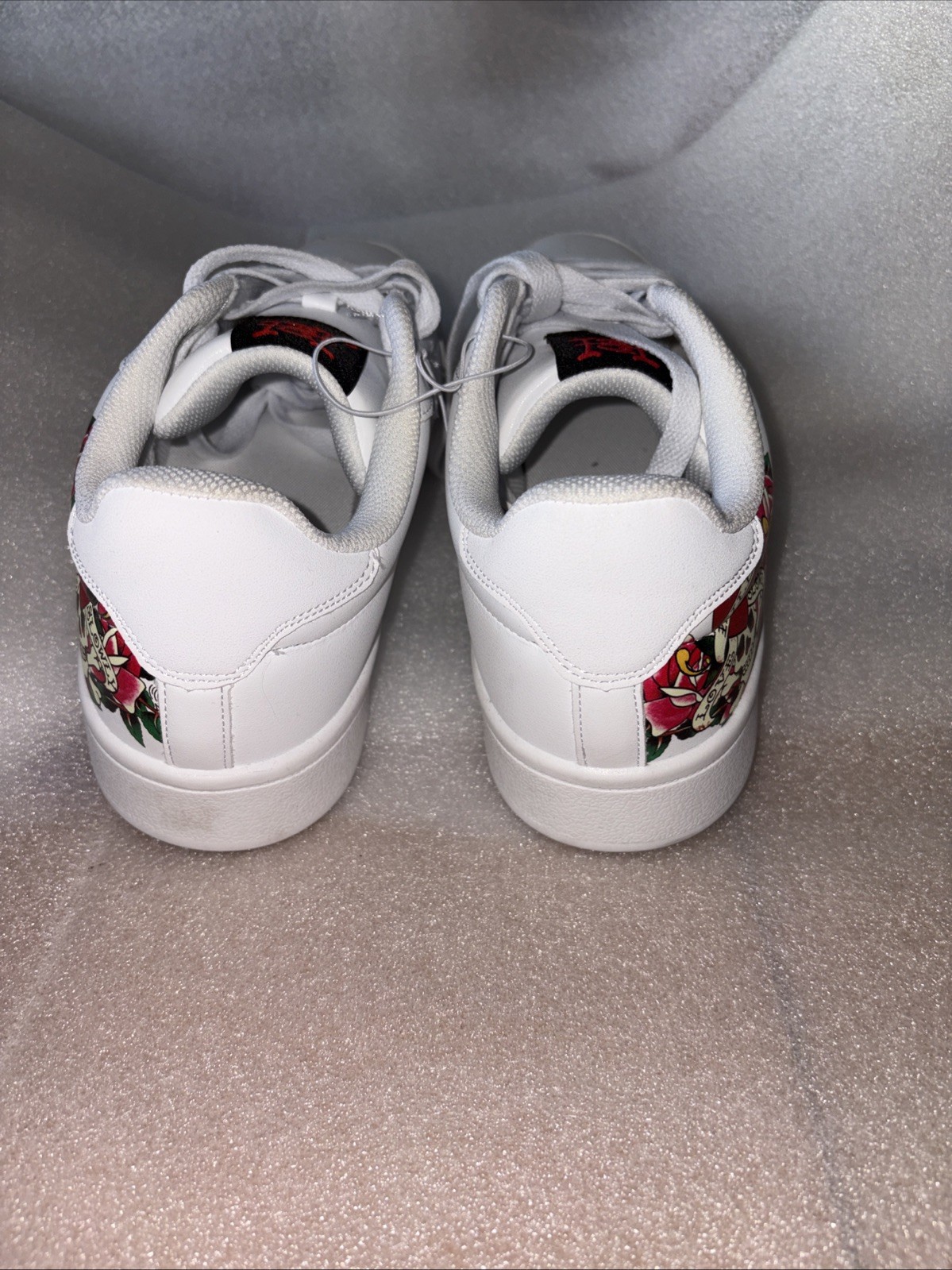 NWT Ed Hardy Women’s White Platform Sneakers With Art Graphics On The Sides 9.5