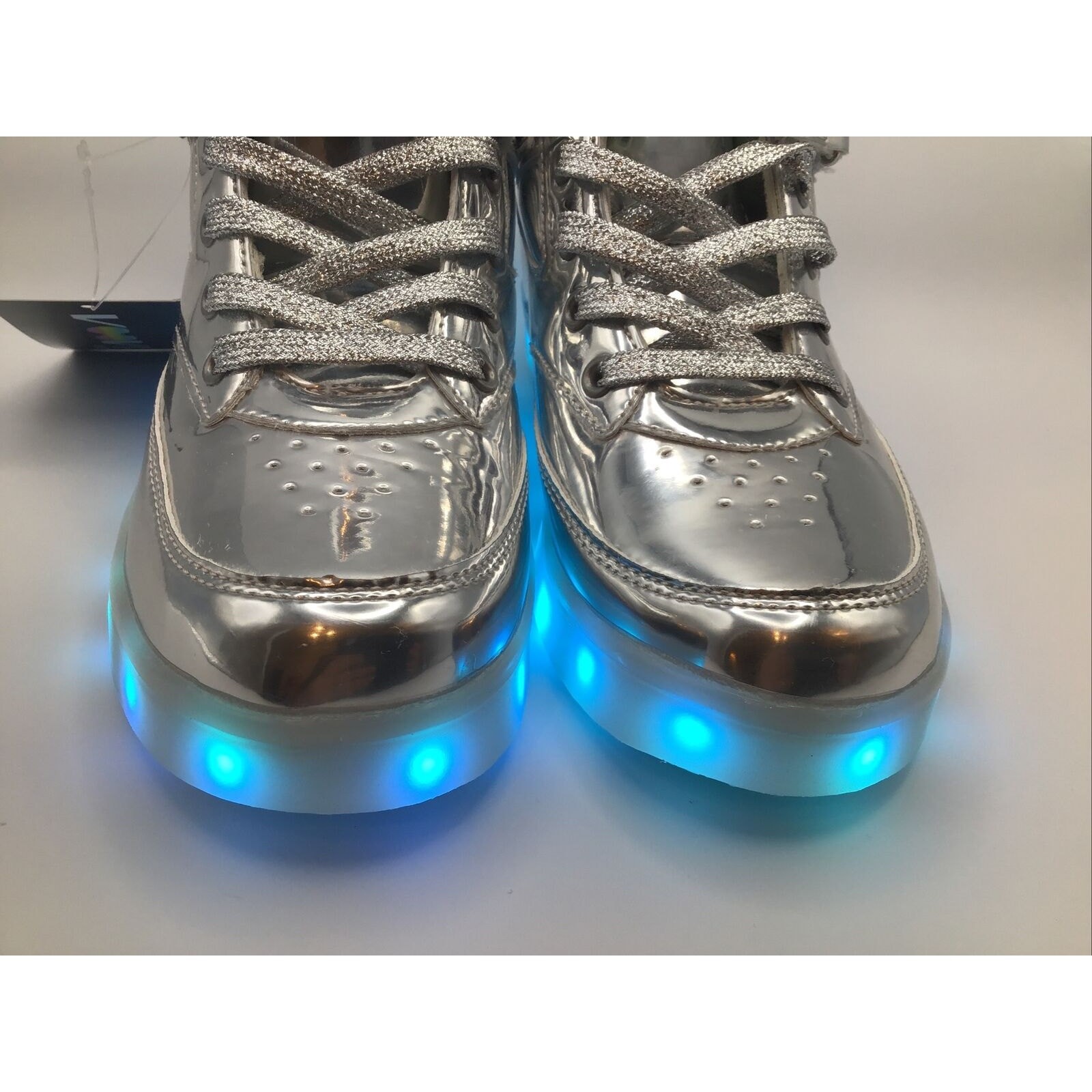 Voovix Unisex Silver LED Light Up High Top PU Leather Sneakers Sz.7M (W)/5(M)