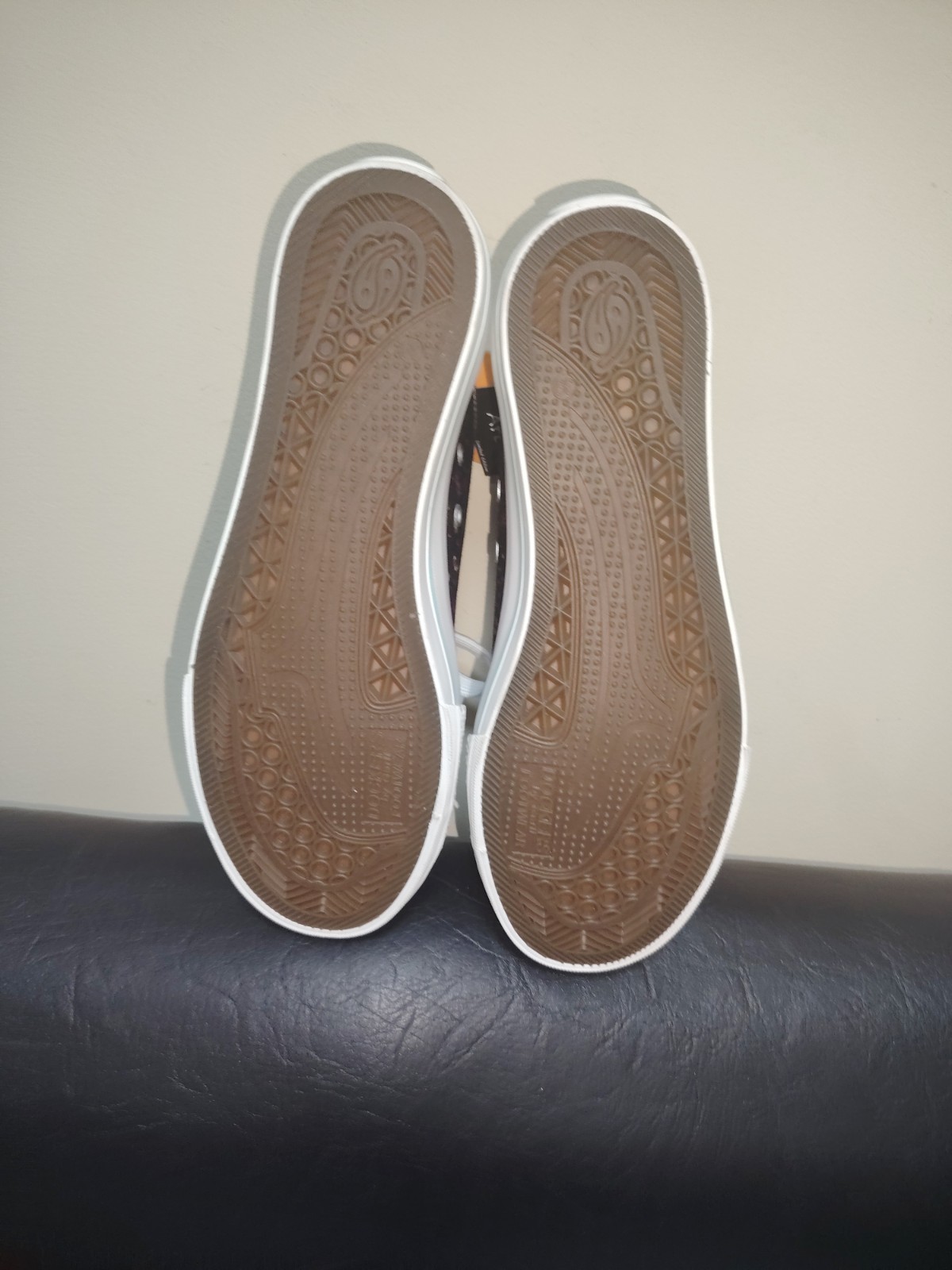 Limited Edition sneakers – exclusive Dockers by Gerli X Art model