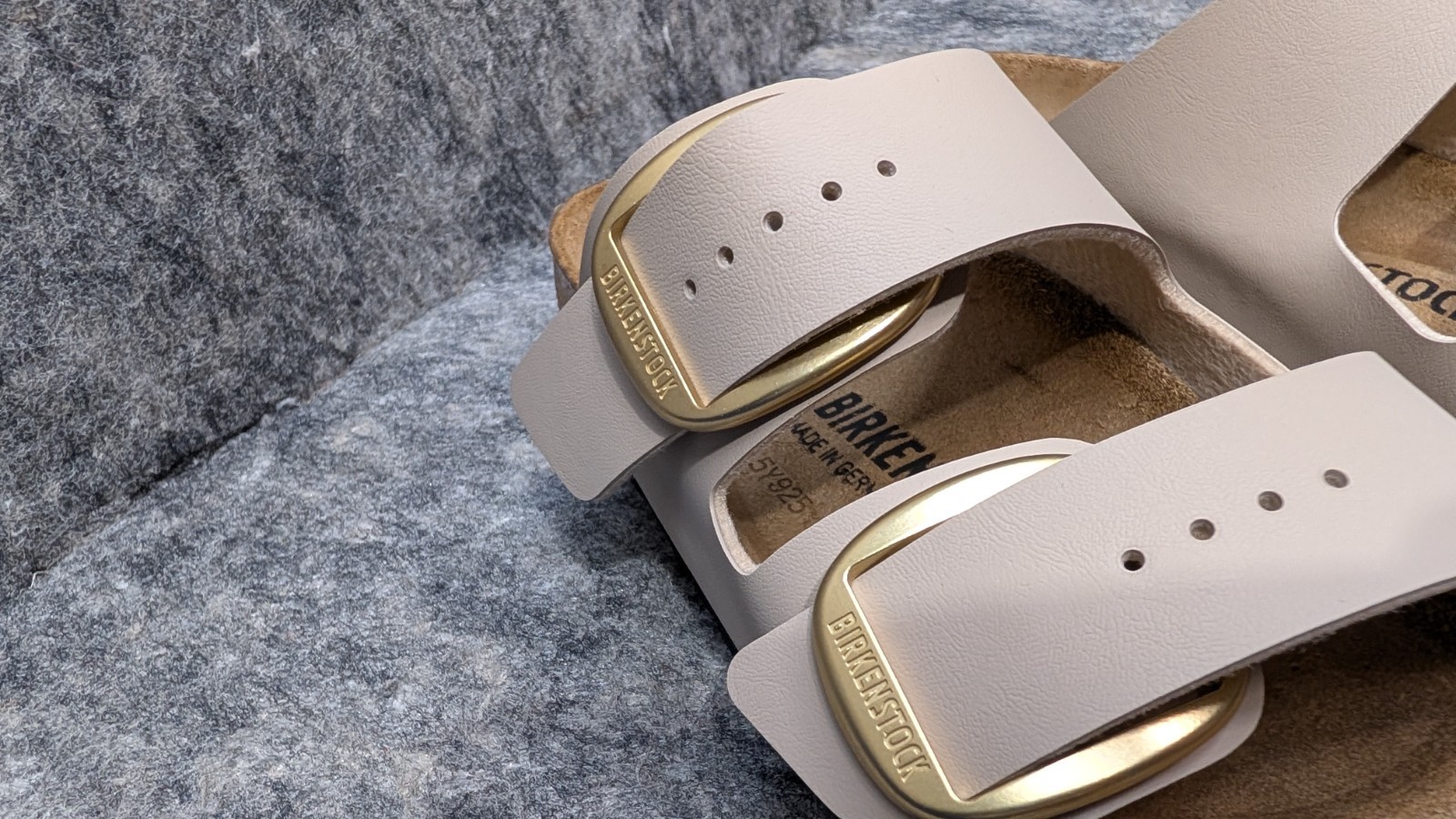 Birkenstock Arizona Big Buckle Nubuck Leather Sandals 7 US / 38 EU – Sandcastle