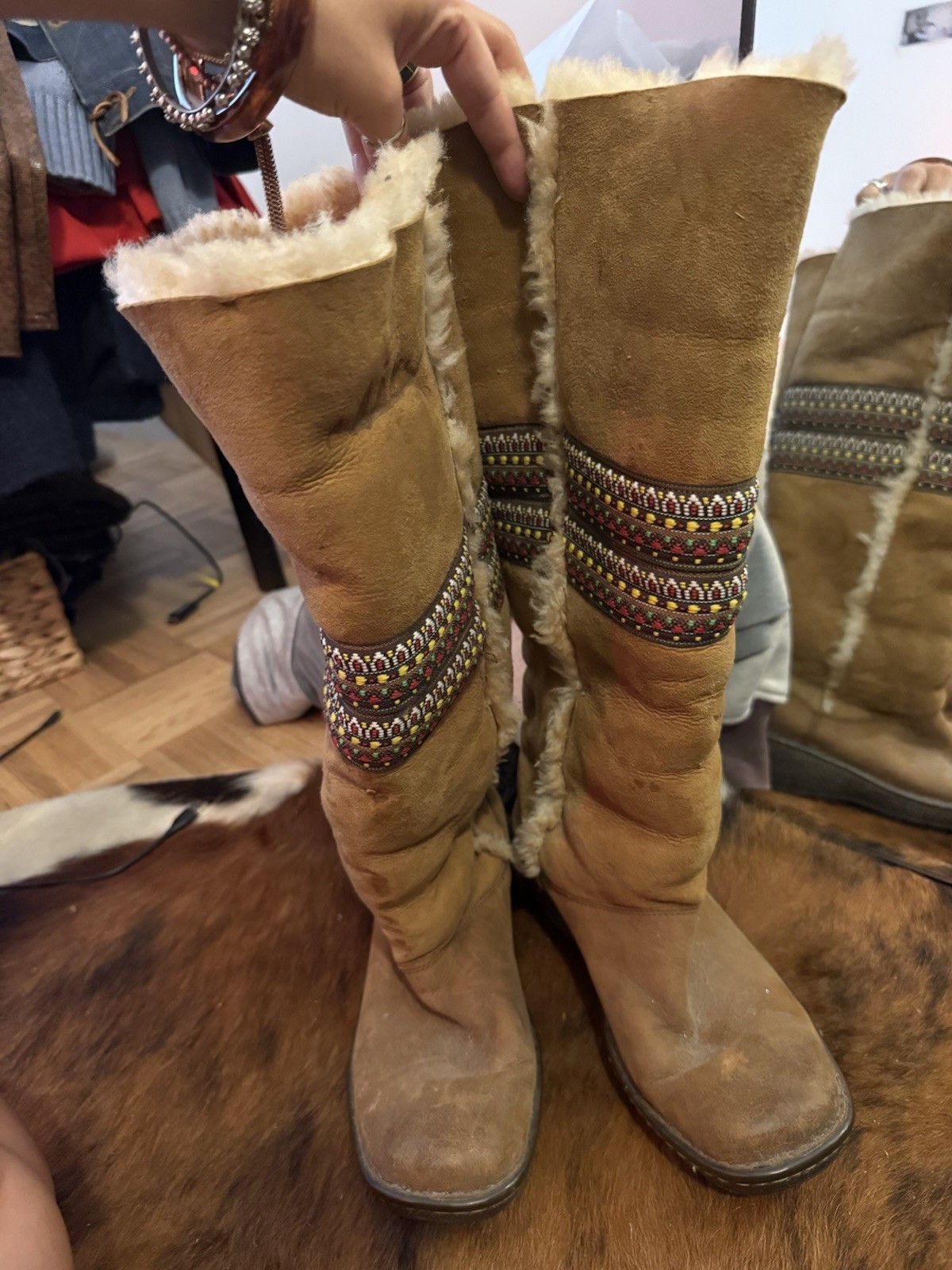 BØRN Brown Suede Faux Fur Lined Knee High Pull-On Winter Boots Women