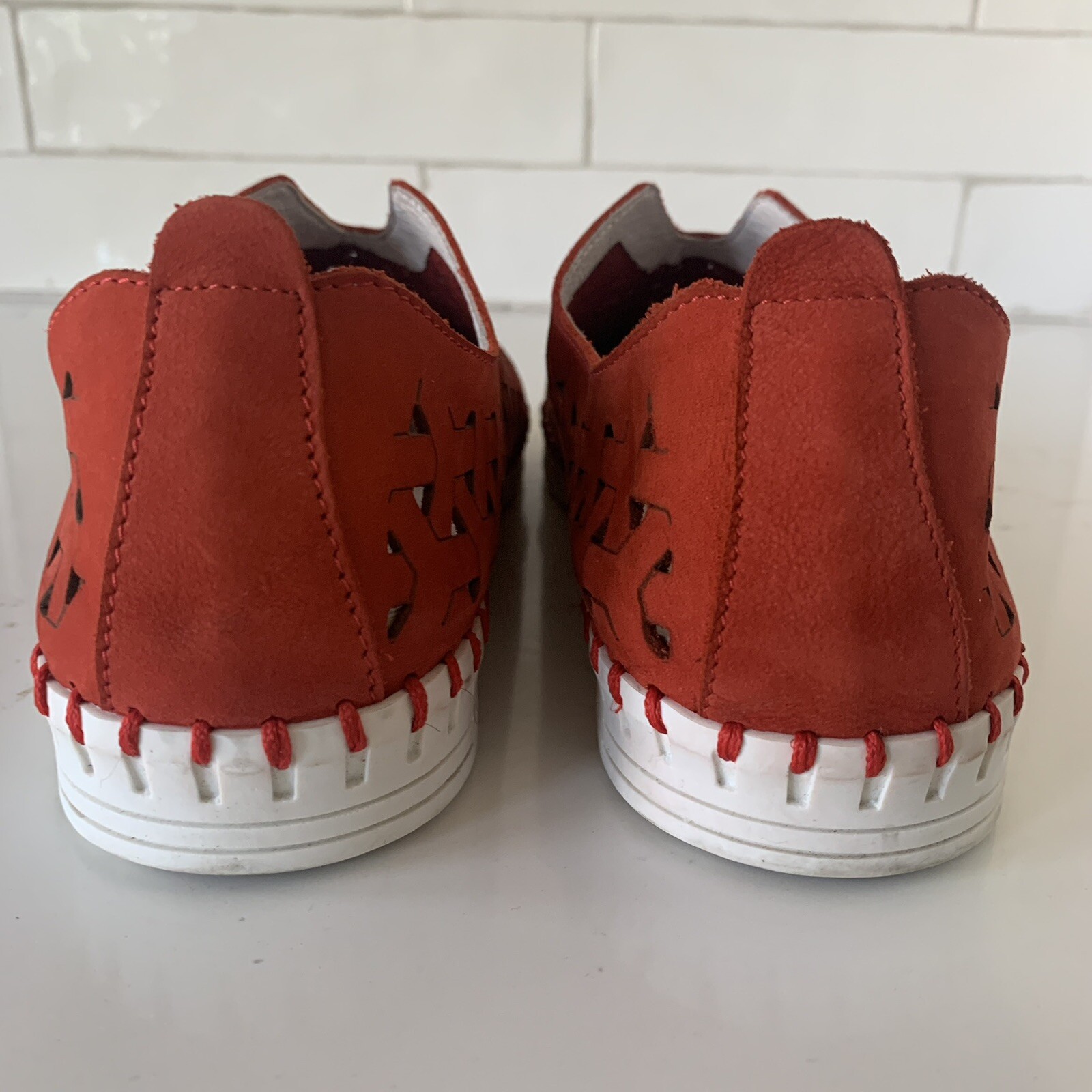 Eric Michael Red Inez Nubuk Leather Shoes Womens 9.5 EU 41 Cutout Slip On Flats