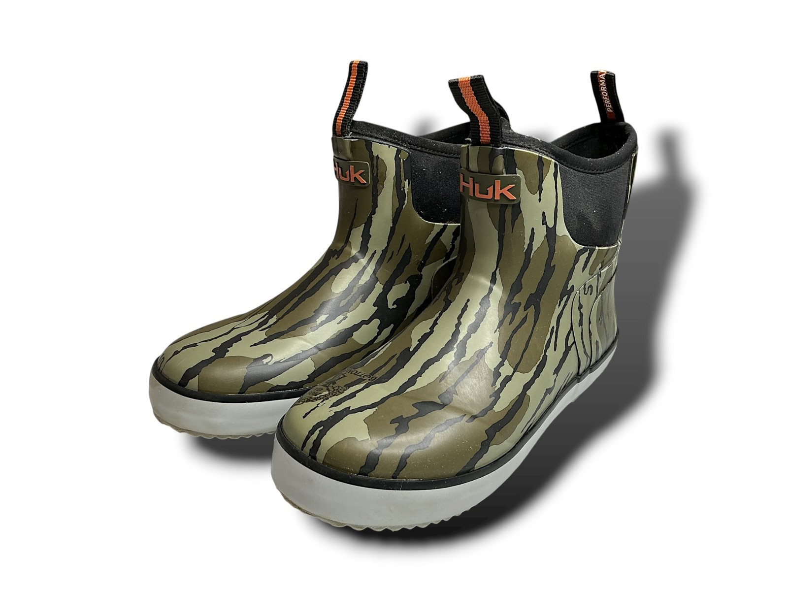 HUK Rogue Wave Boots Womens 5 Mossy Oak Original Bottomland Camo Waterproof $120
