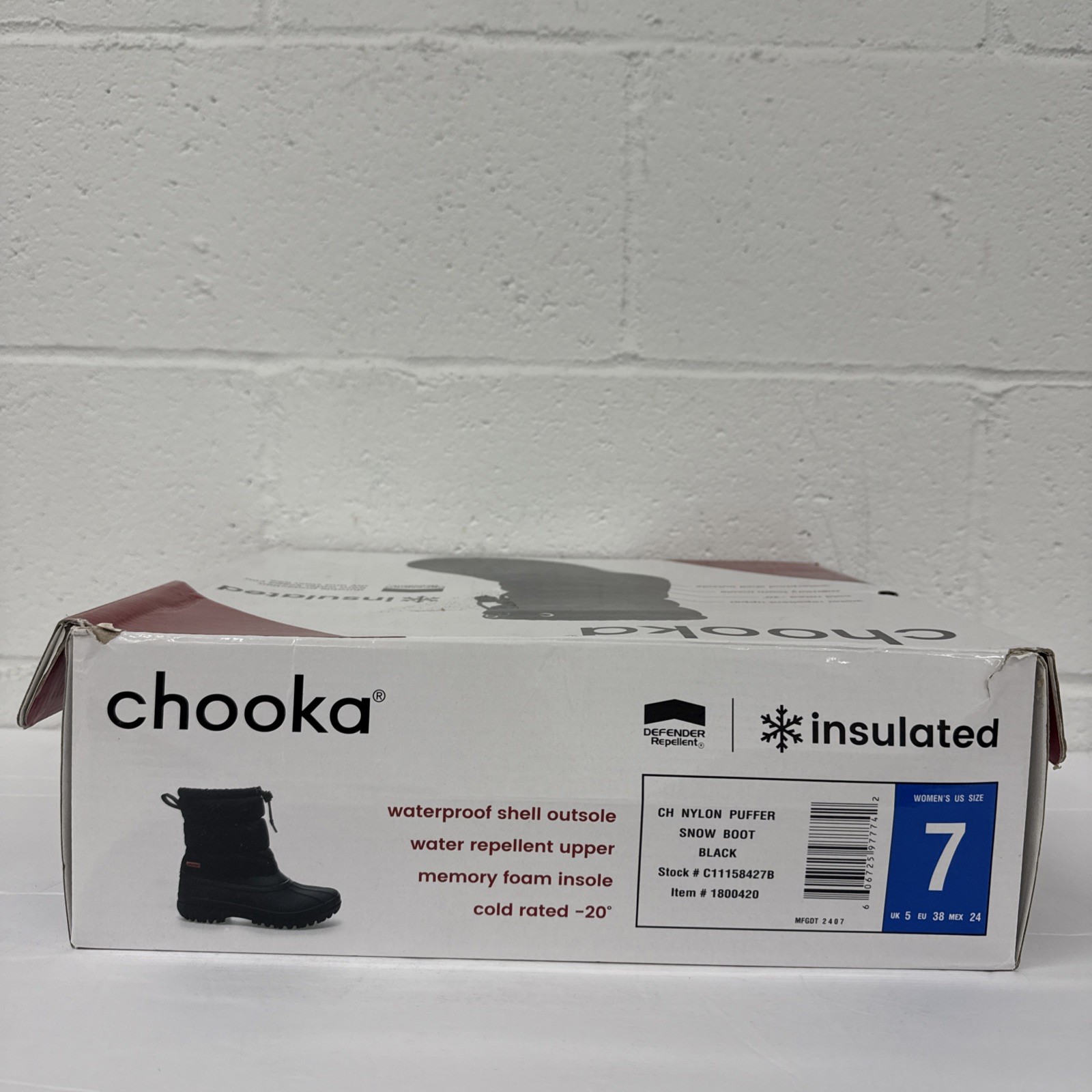 New in Box Chooka Women’s Size 7 Insulated Nylon Puffer Snow Boots Black
