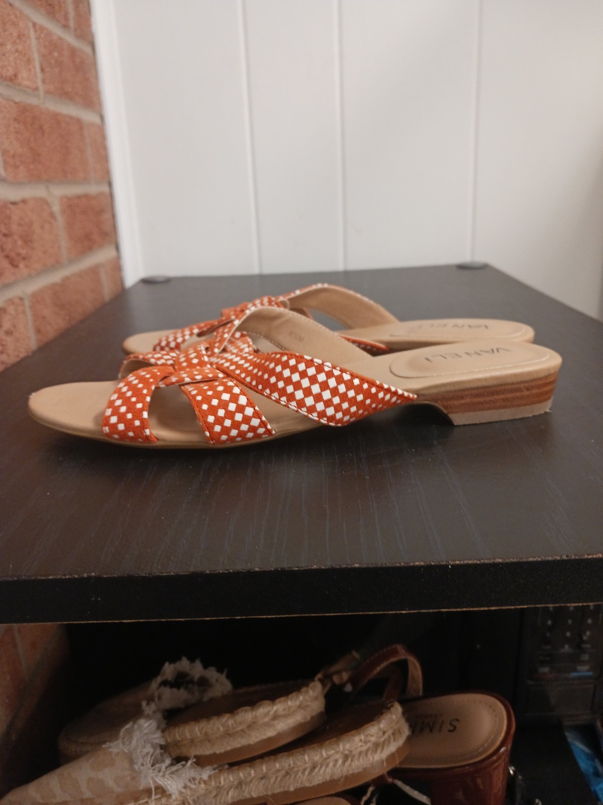 Vaneli Broska Women’s Slides Rust Cream Checkered Interwoven Flats Size 6.5