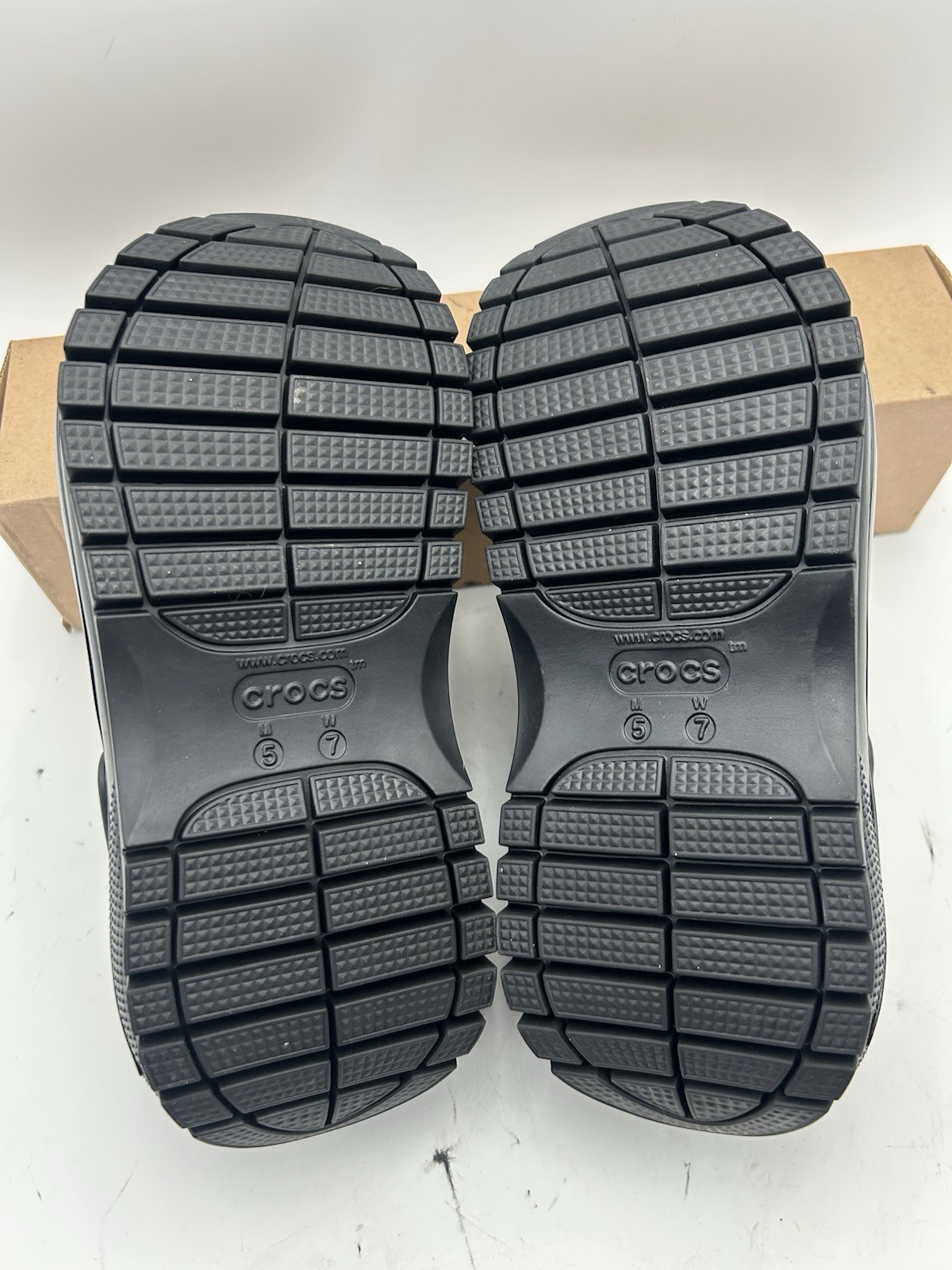 Crocs Mega Crush Clog Black 2024 Iconic Croc Men’s 5 Women’s 7 NEW!