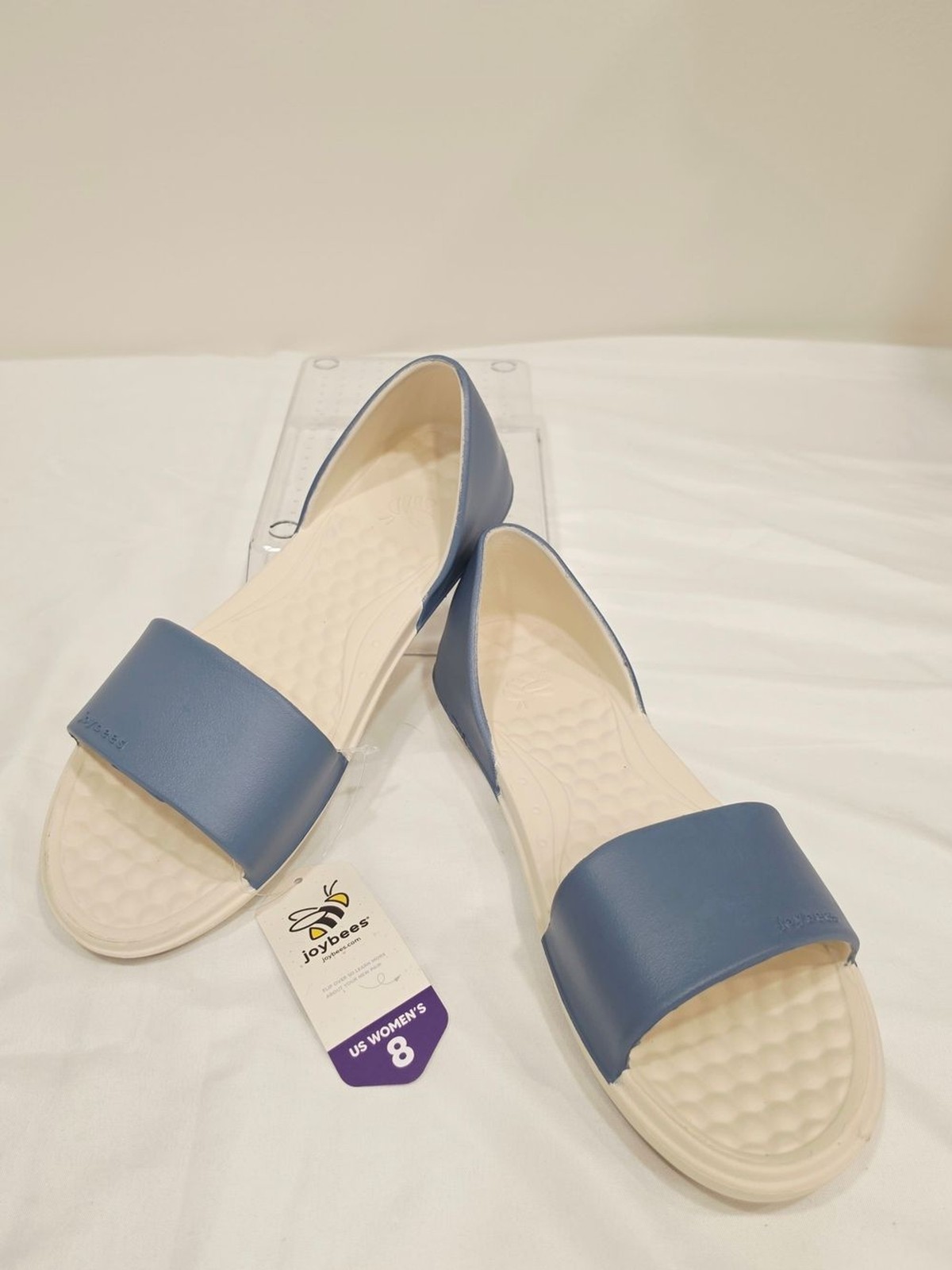 Joybees Women’s Friday Flats in Dusty Blue/Bone feature a comfortable EVA foam c