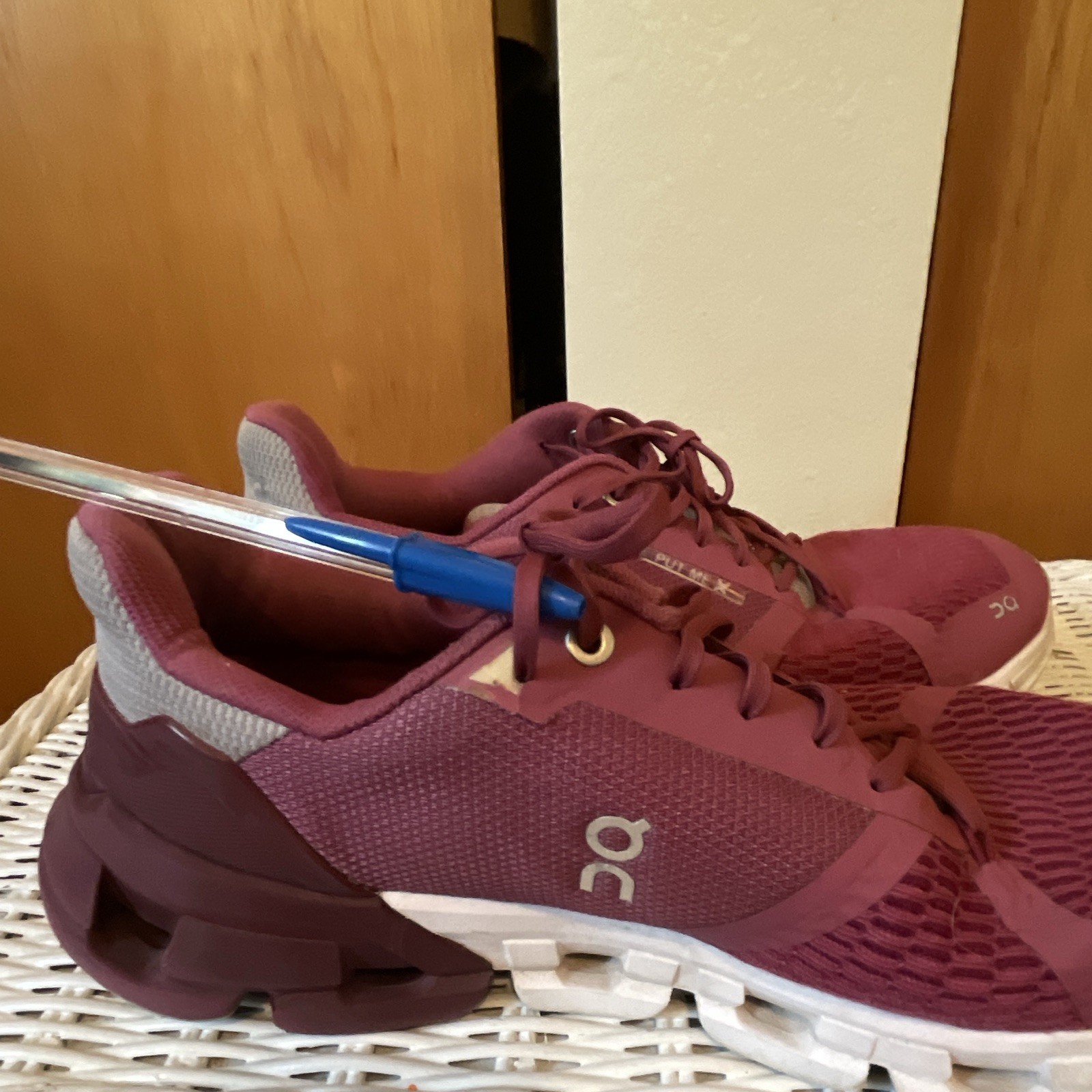 On Women’s Purple/White/Gray Low Top Lace-Up Mesh Athletic Sneakers