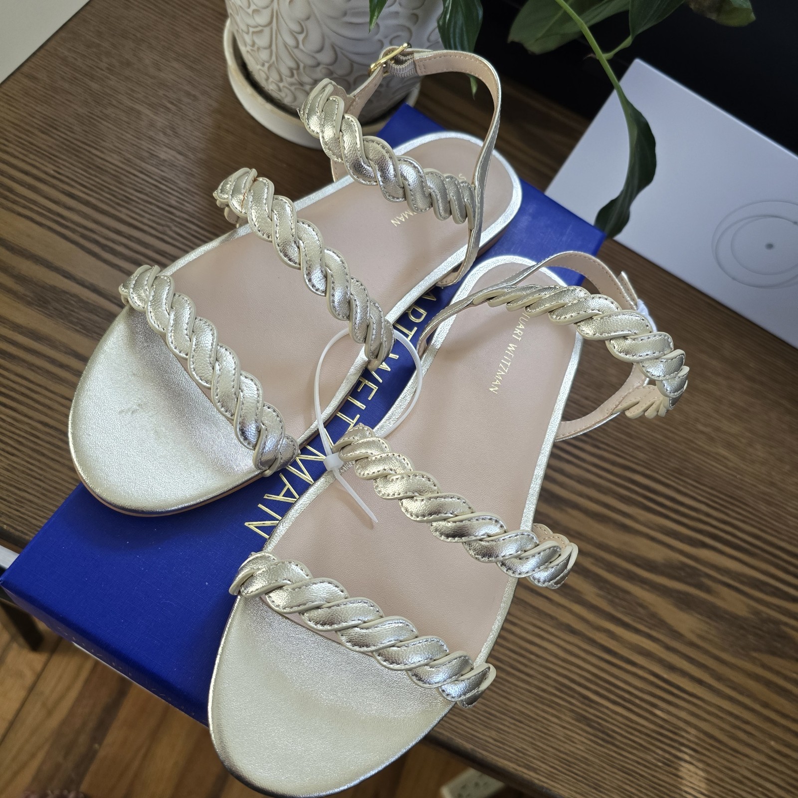 Stuart Weitzman Braided Strappy Ankle Strap Buckle Sandals Gold US 7.5 M