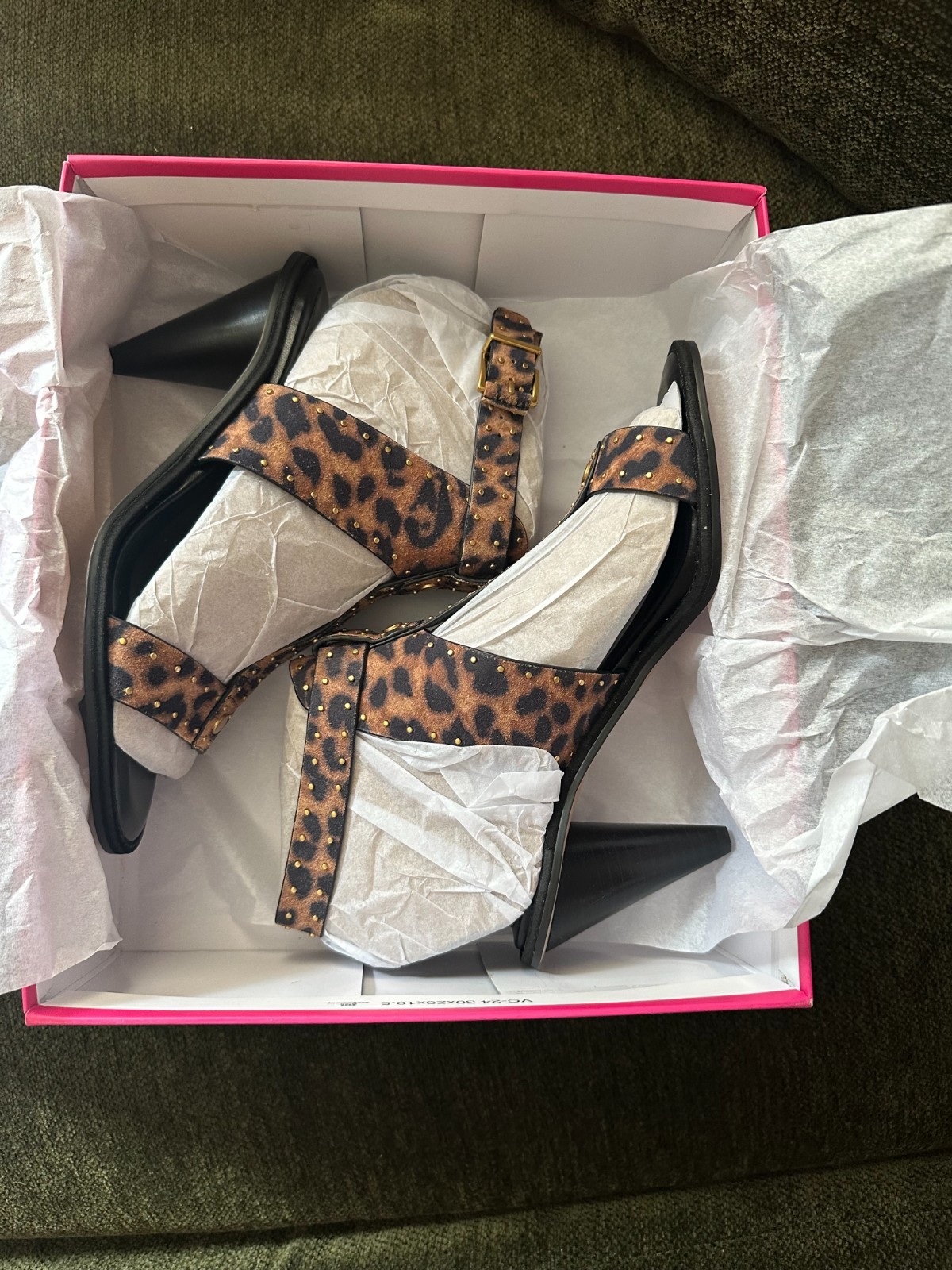Vince Camuto Faunie Heeled Sandal Soft Leopard Suede Size 9M NIB Cone Heel