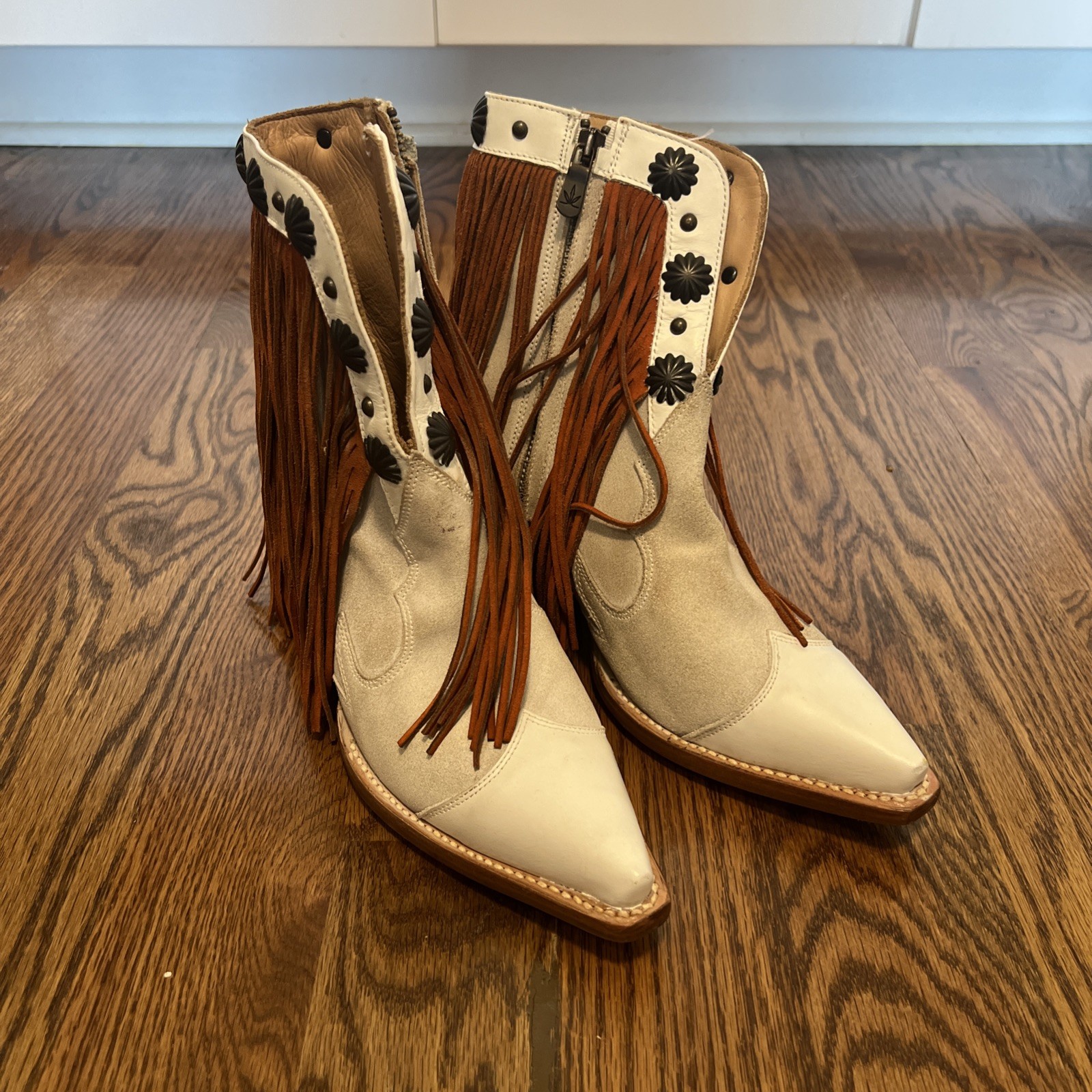 Women’s Mezcalero Eilen Dragon fire Boots Size 8