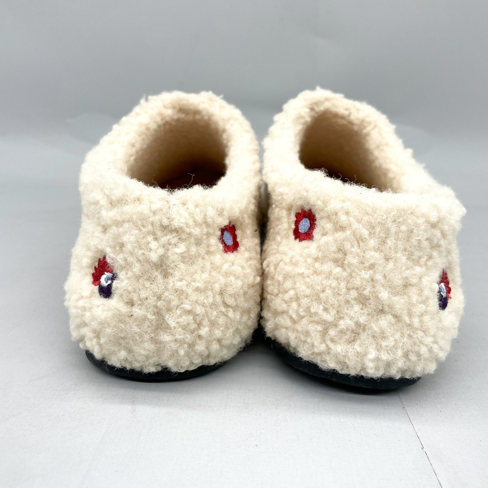 Bombas Womens 9 Sunday Slipper Cream Sherpa Floral Embroidered Cozy Boho Comfort