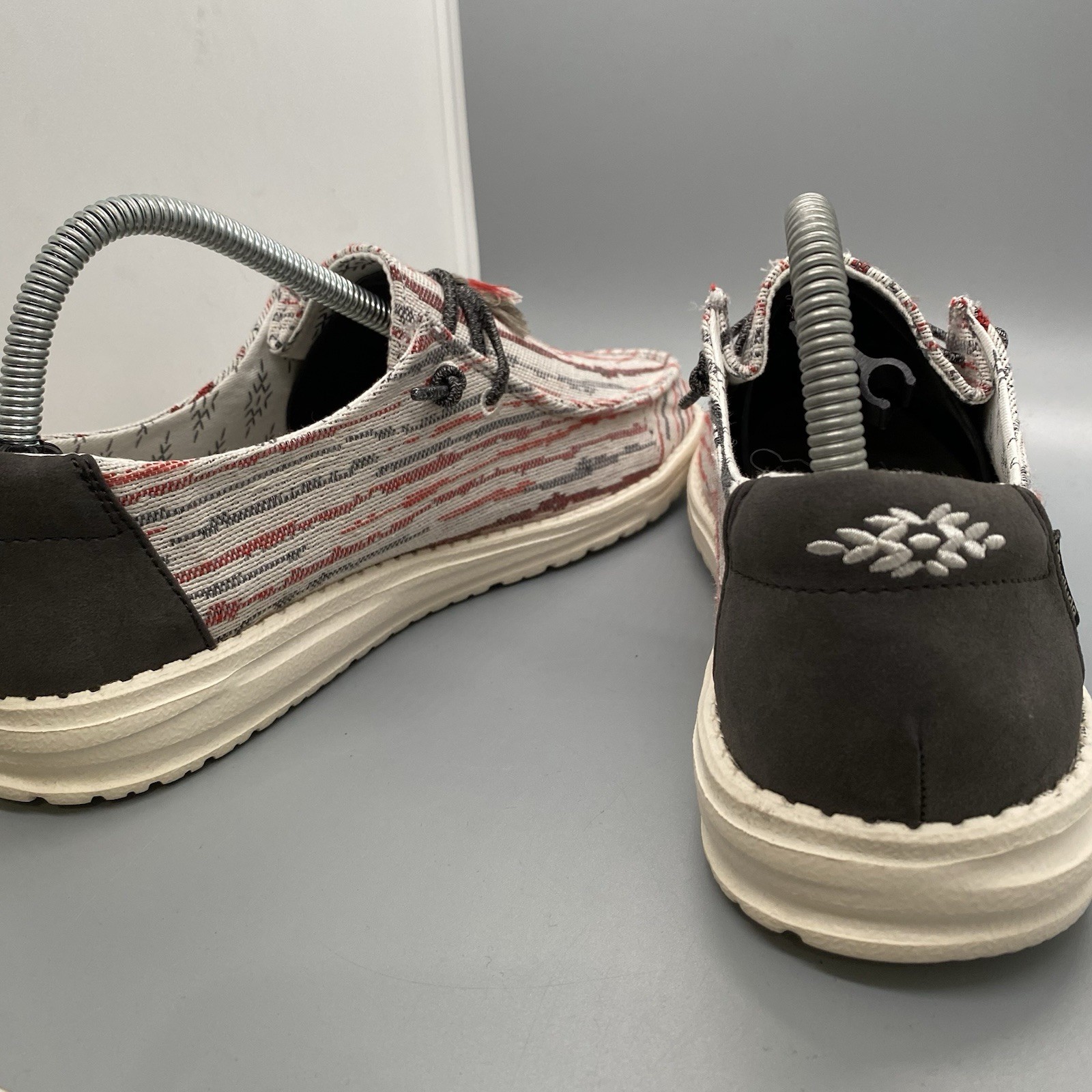 Hey Dude Shoes Womens 9 Multicolor Wendy Pon Pon Beige 121410607