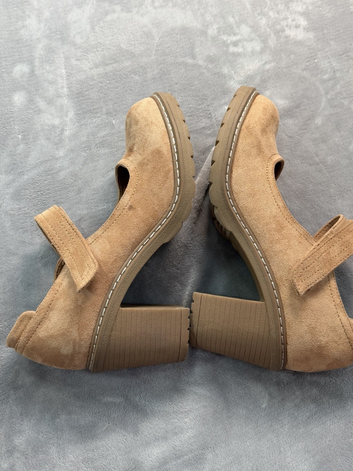 Corkys Camel Suede Mary Jane Heels Round Toe Hook & Loop Ankle Strap US 9
