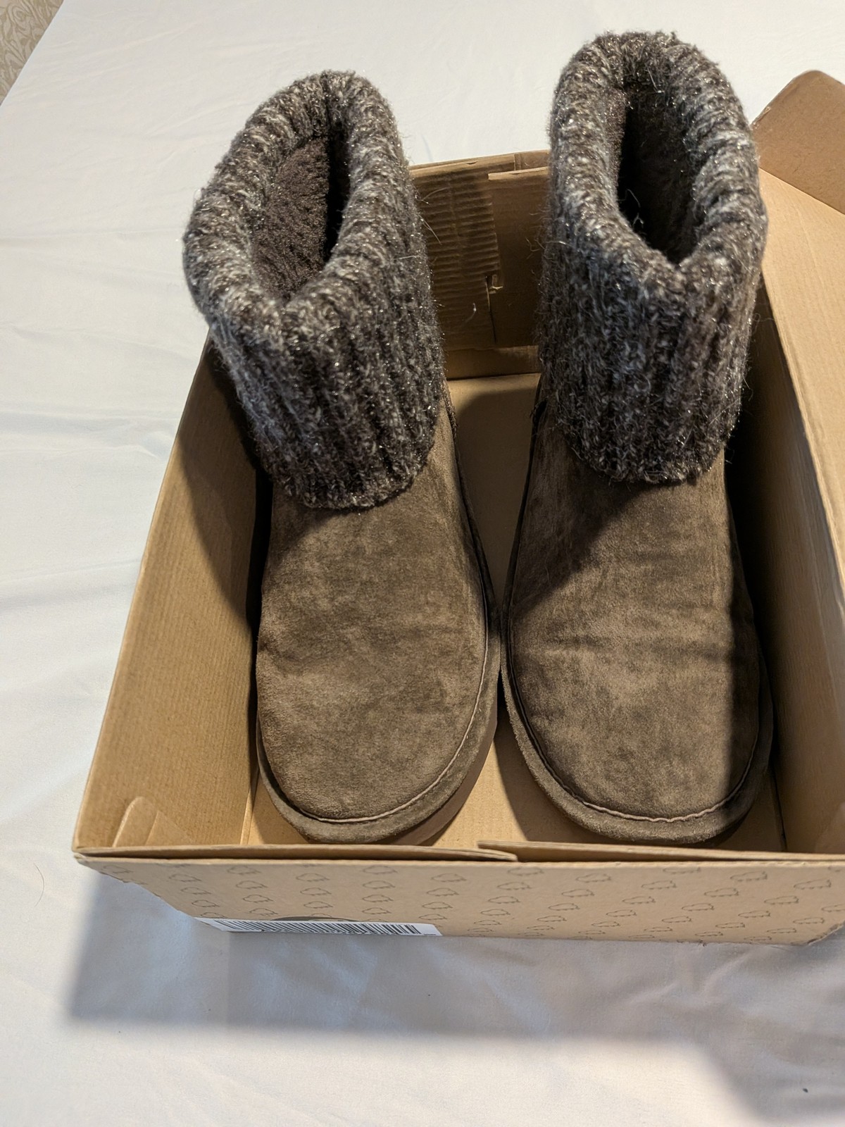 LAMO Women’s Chocolate Suede Knitted Sweater Cuff Ankle Boots Booties Size 8