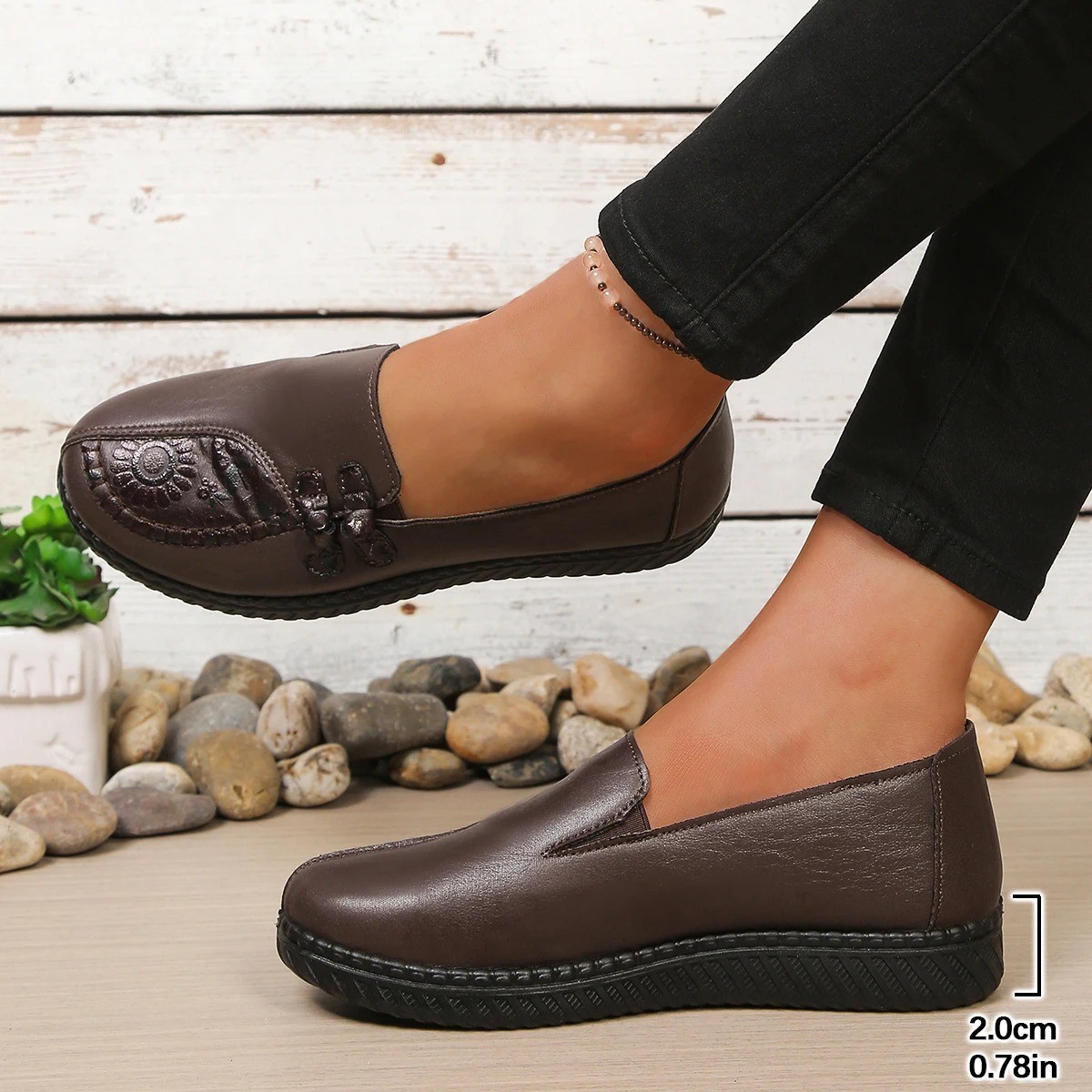 Women Leather Loafers Comfortable Flat Casual Shoes Elegant Mom Footwear