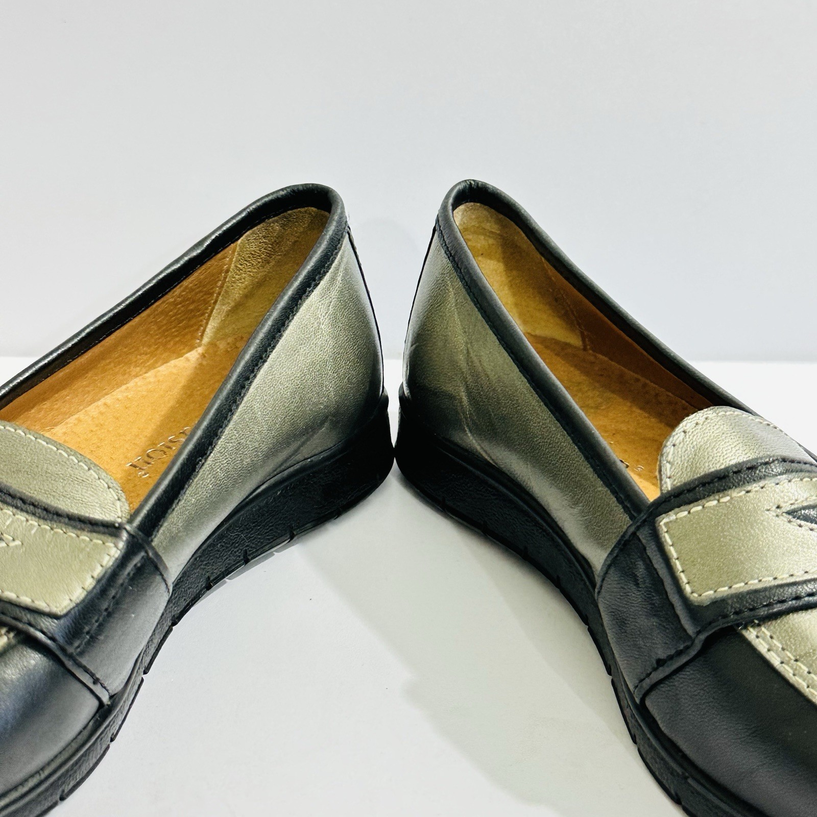 Blue Illusion Women’s Two Tone Leather Comfort Loafers EU37 AU6