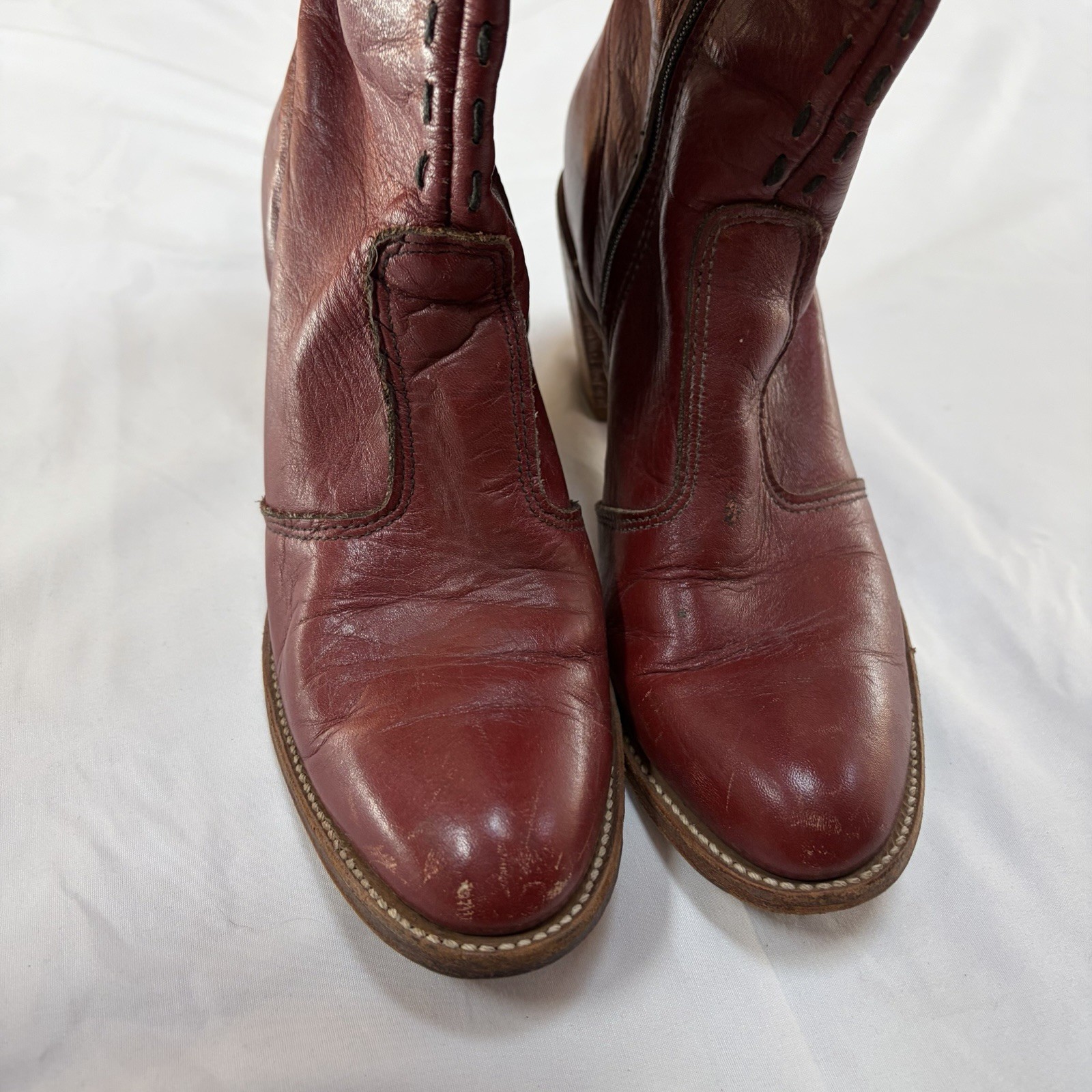 Dingo Campus Women’s Red Leather Knee High Chunky Stack Boots Zip Round Toe 8.5