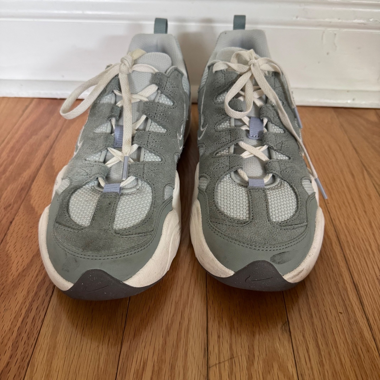 Women 9.5 – Nike Hera Tech Mica Green Suede Running Athletic
