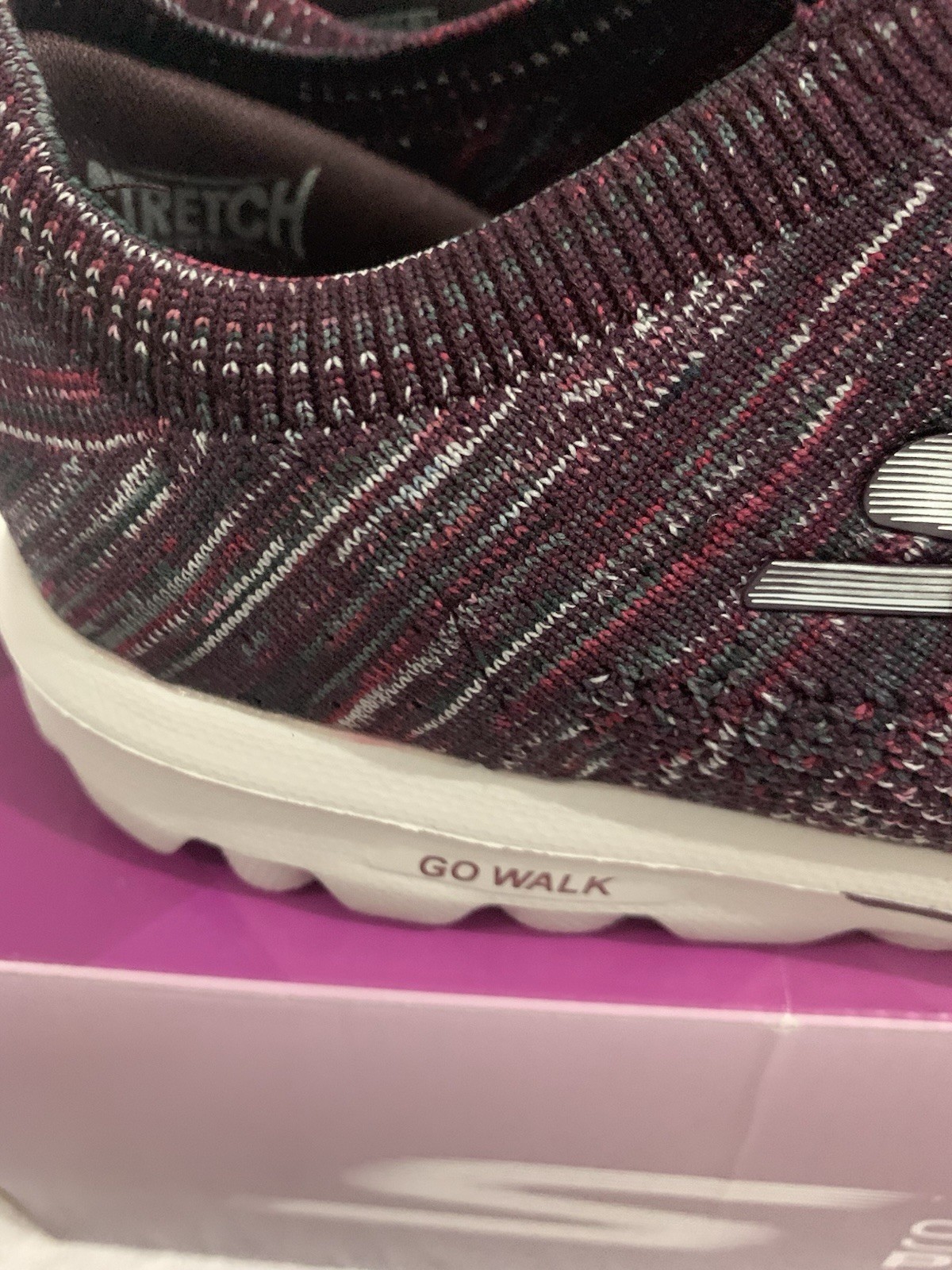 Skechers GO WALK Classic Radiant Moon Women’s 9.5 Wide Burgundy Slip On