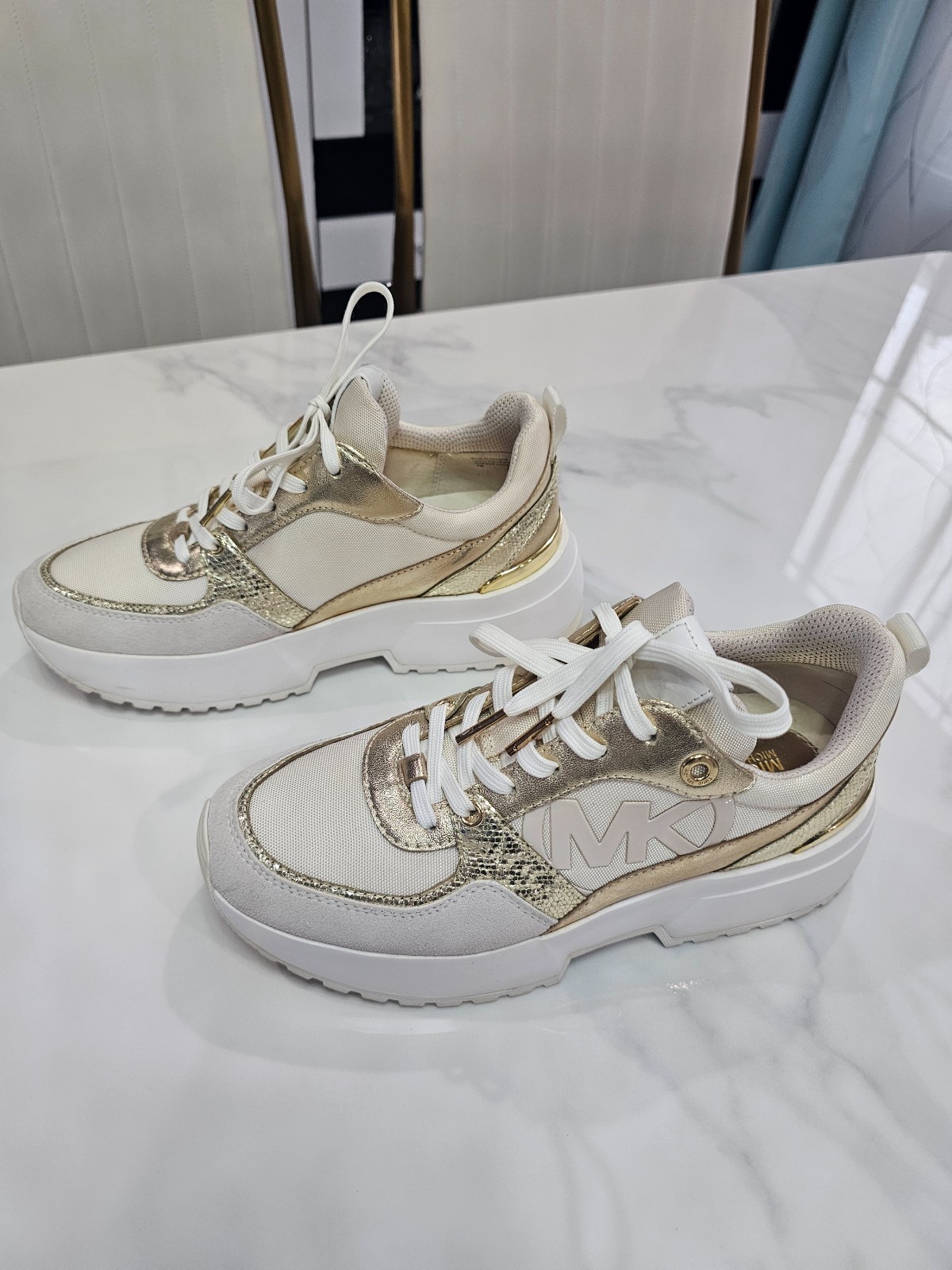 Michael Kors Authentic, Brand new, white and gold color, sneakers women size 7